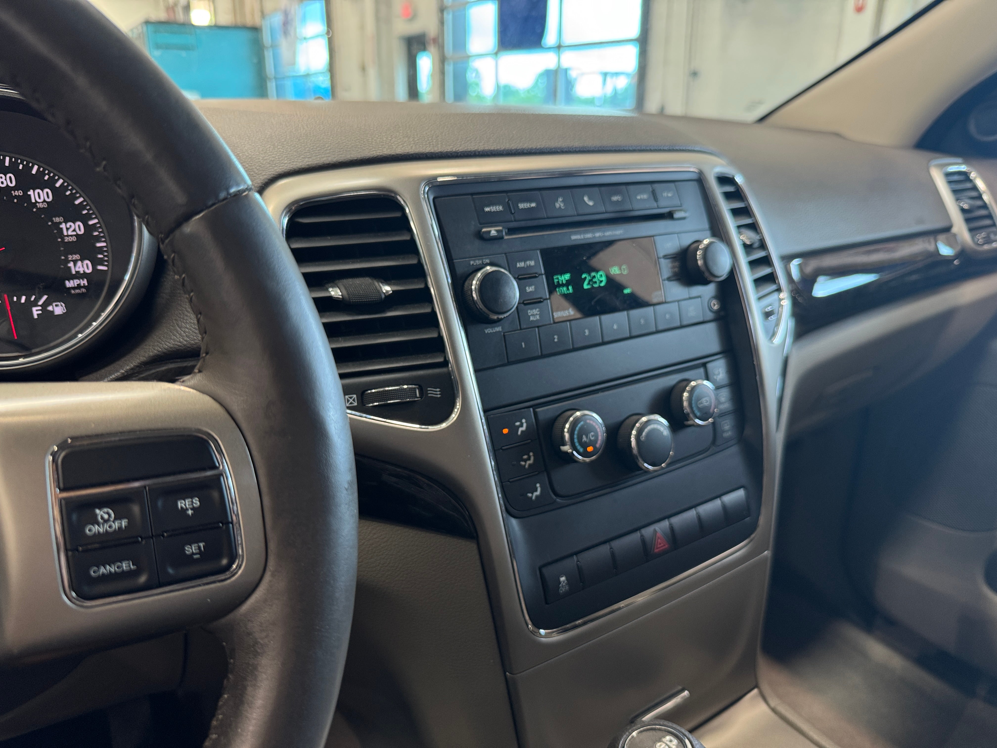 2012 Jeep Grand Cherokee Laredo 4