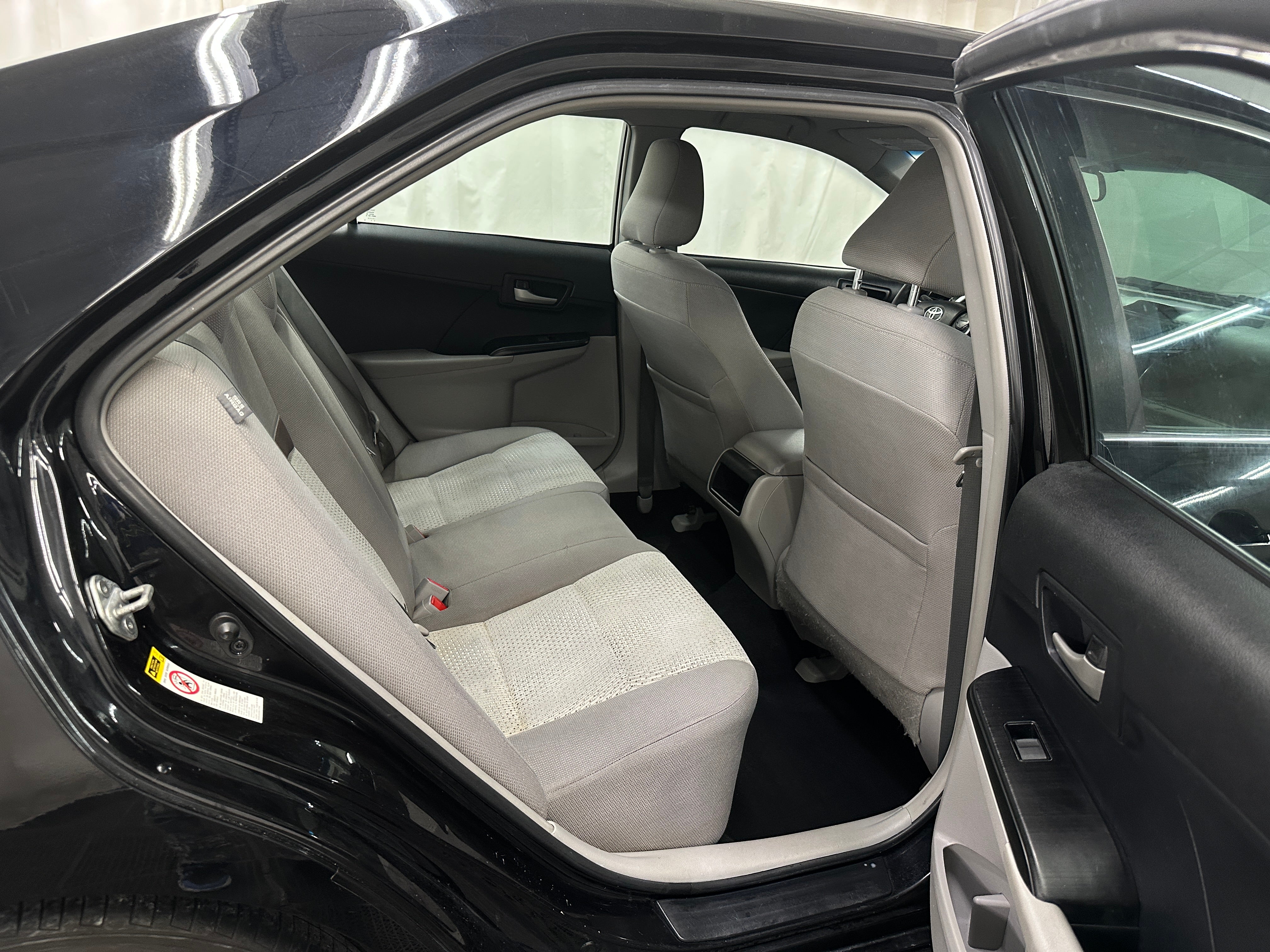 2013 Toyota Camry LE 6
