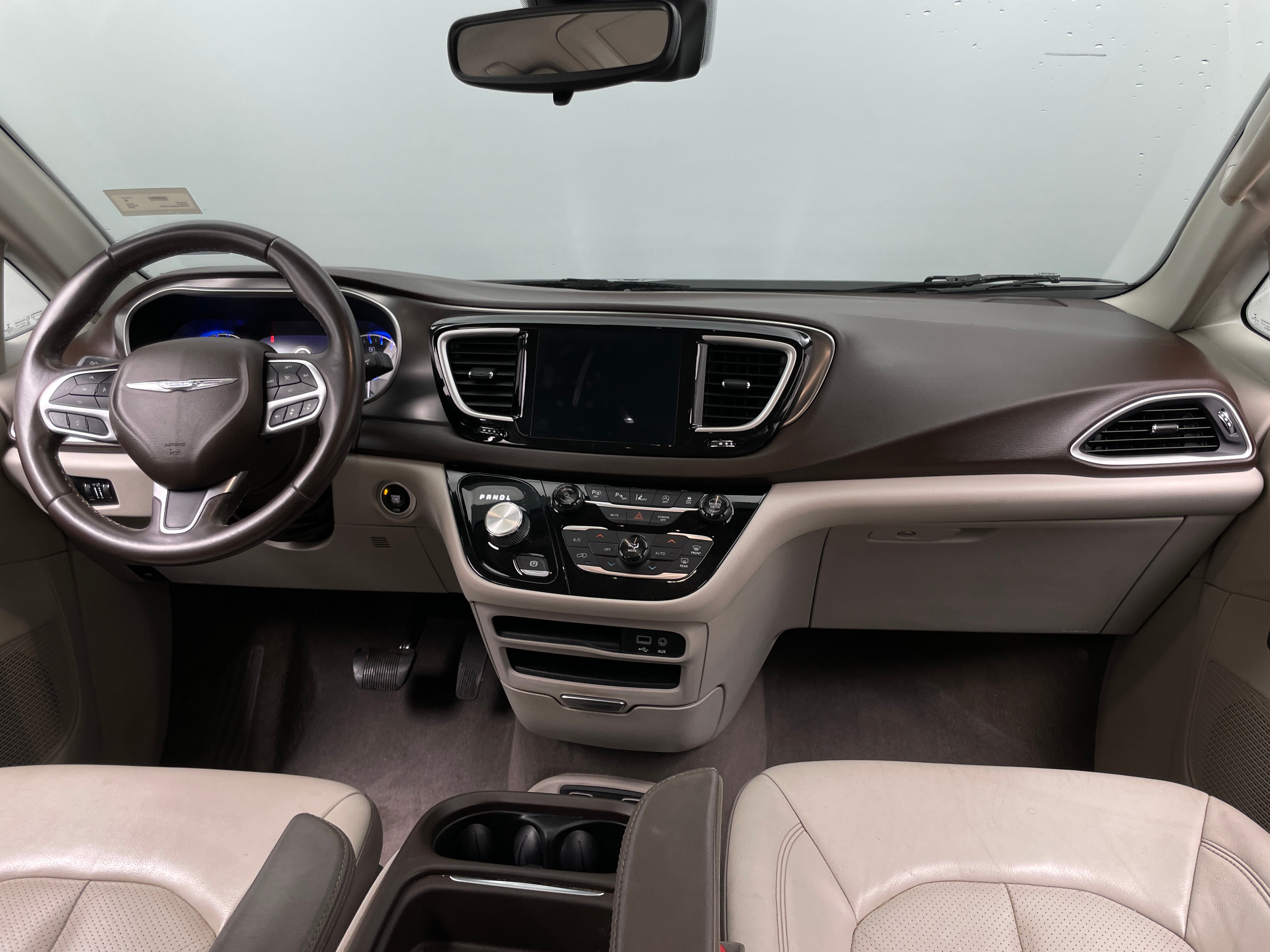 2018 Chrysler Pacifica Touring L 2