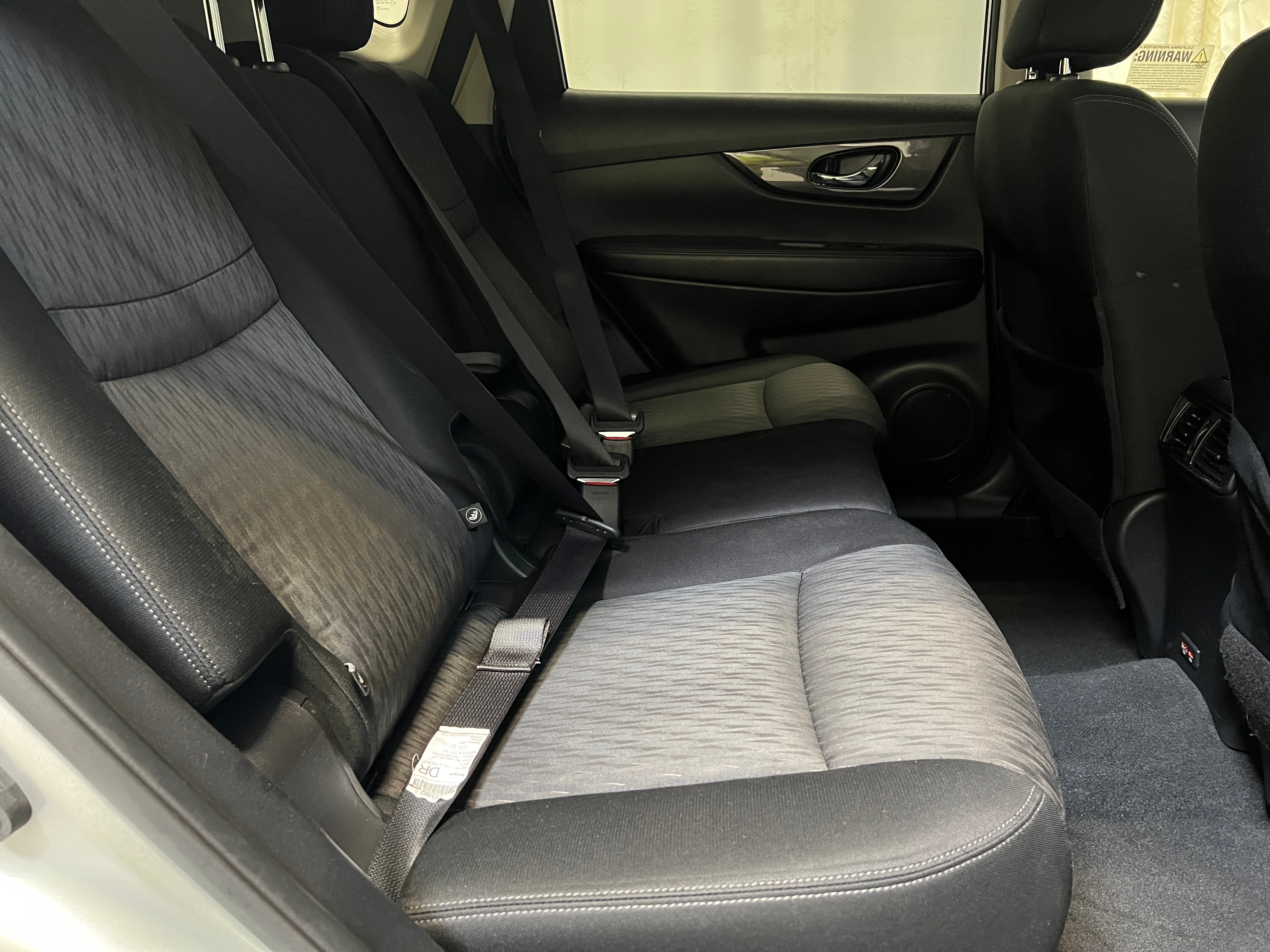 2019 Nissan Rogue SV 6