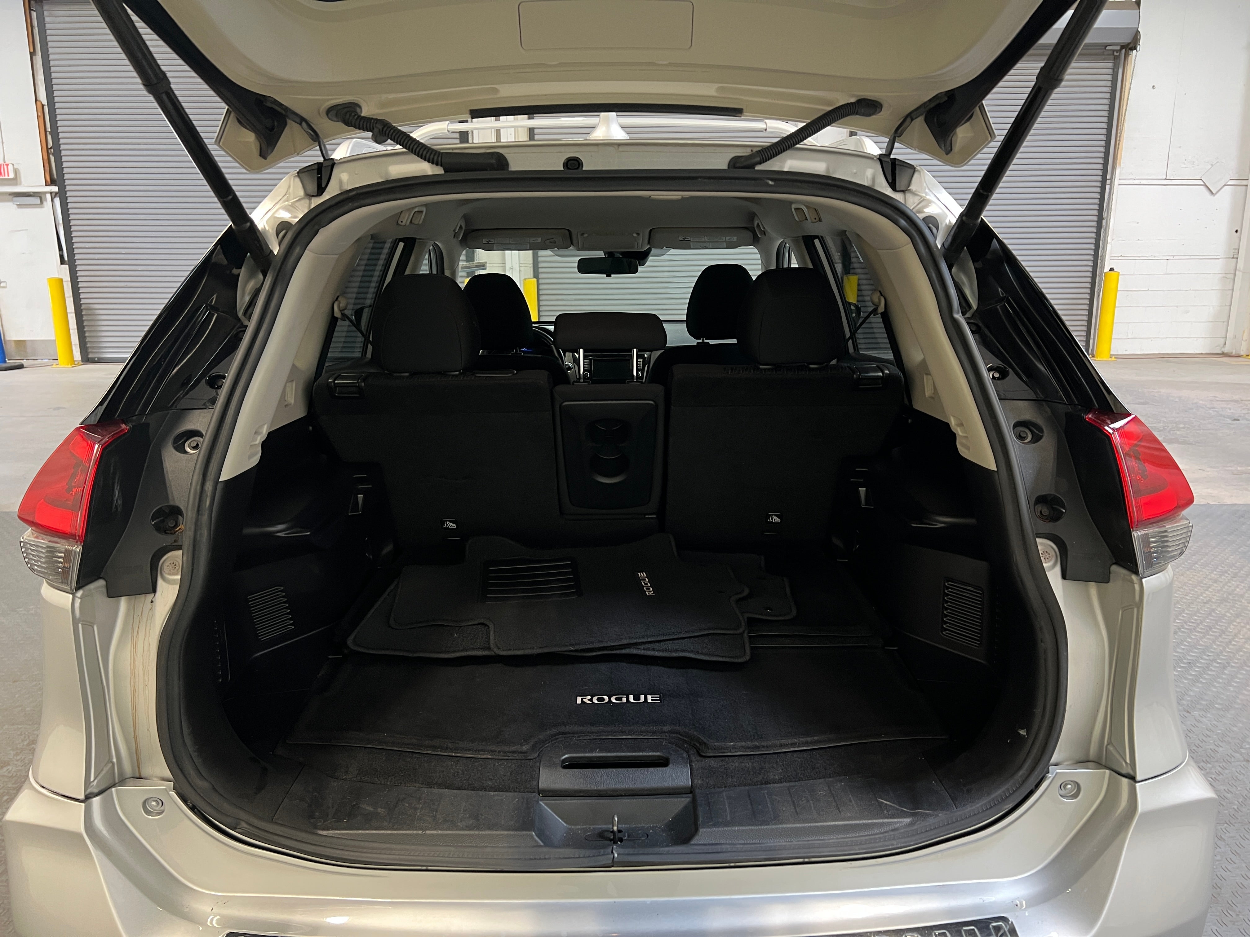 2019 Nissan Rogue SV 7