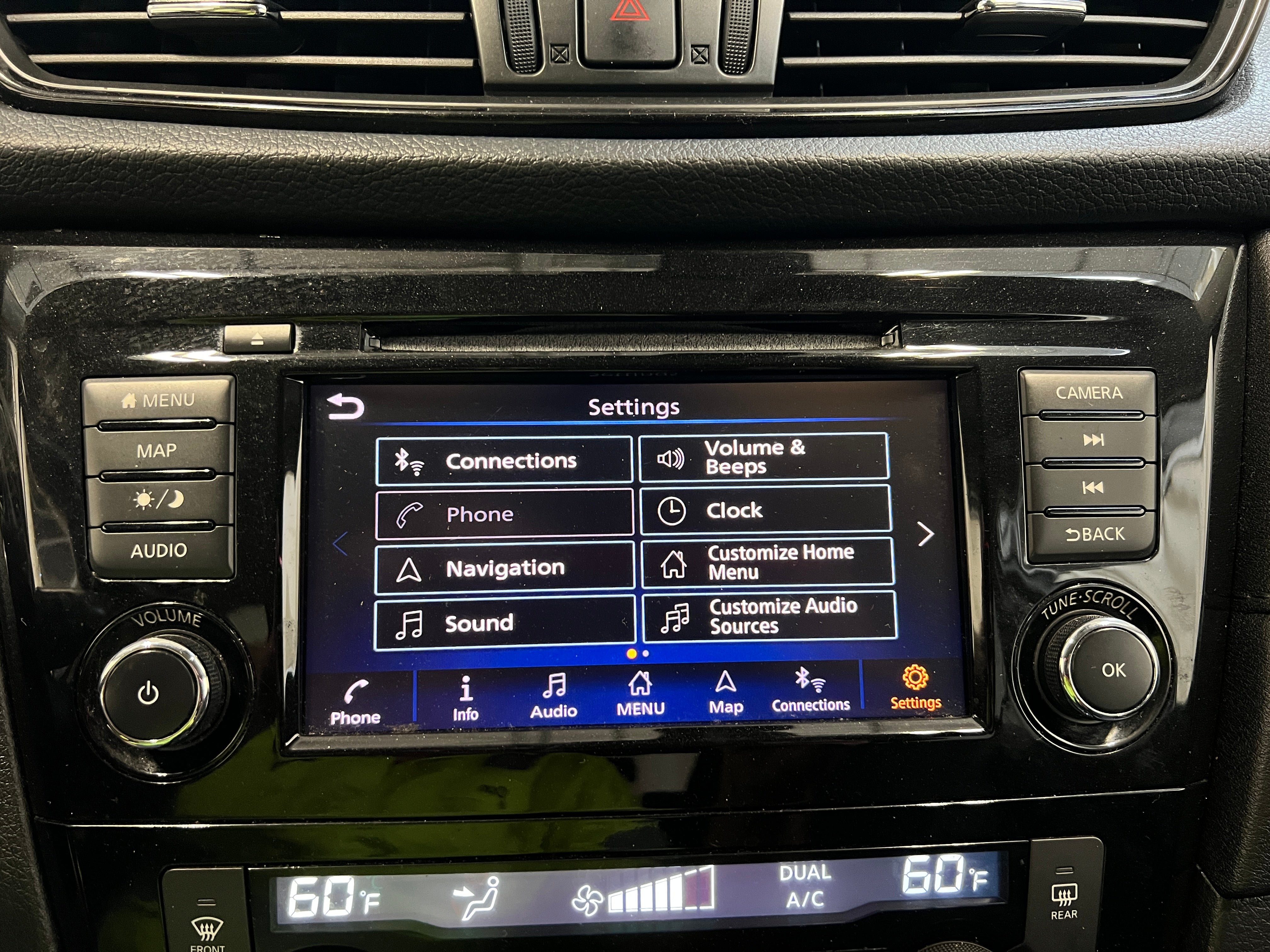 2019 Nissan Rogue SV 4