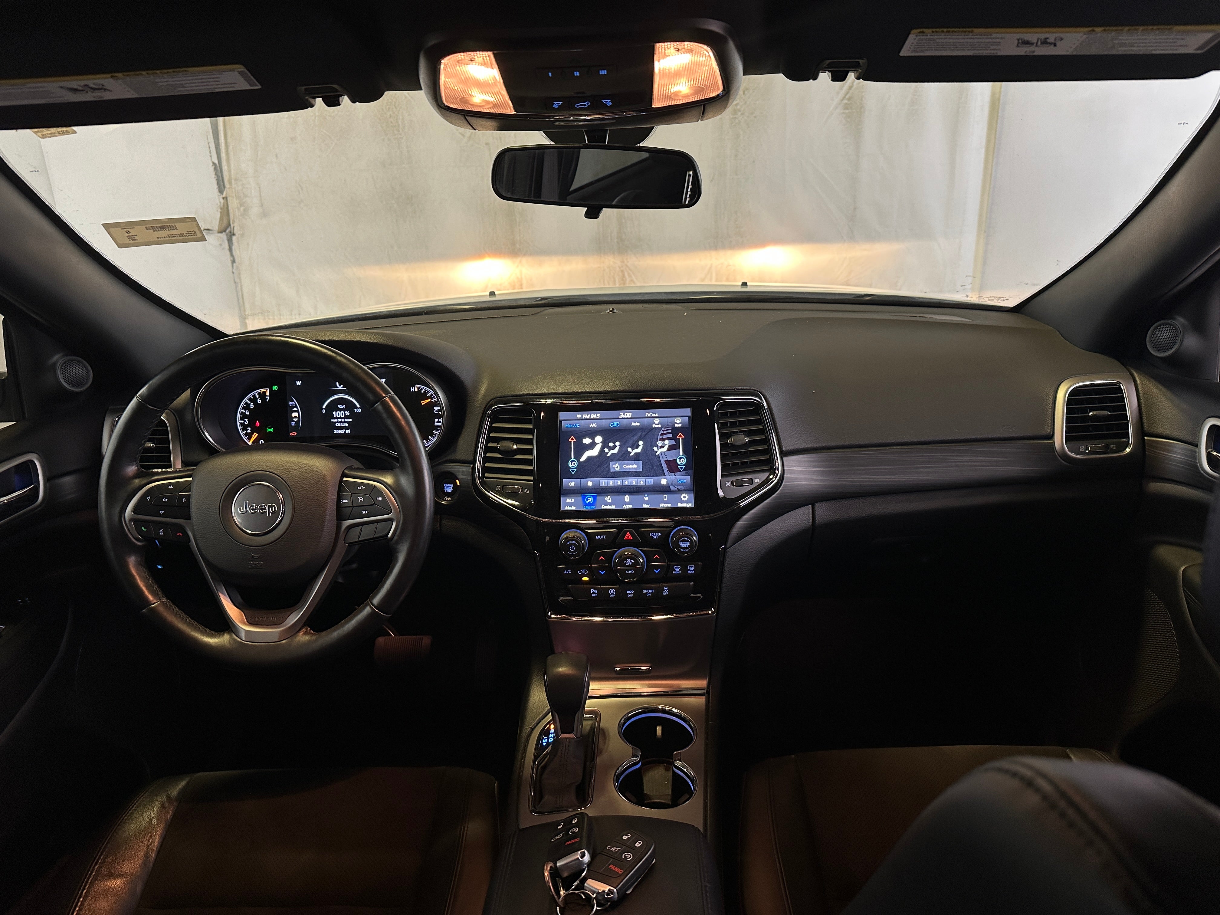 2021 Jeep Grand Cherokee Laredo 3