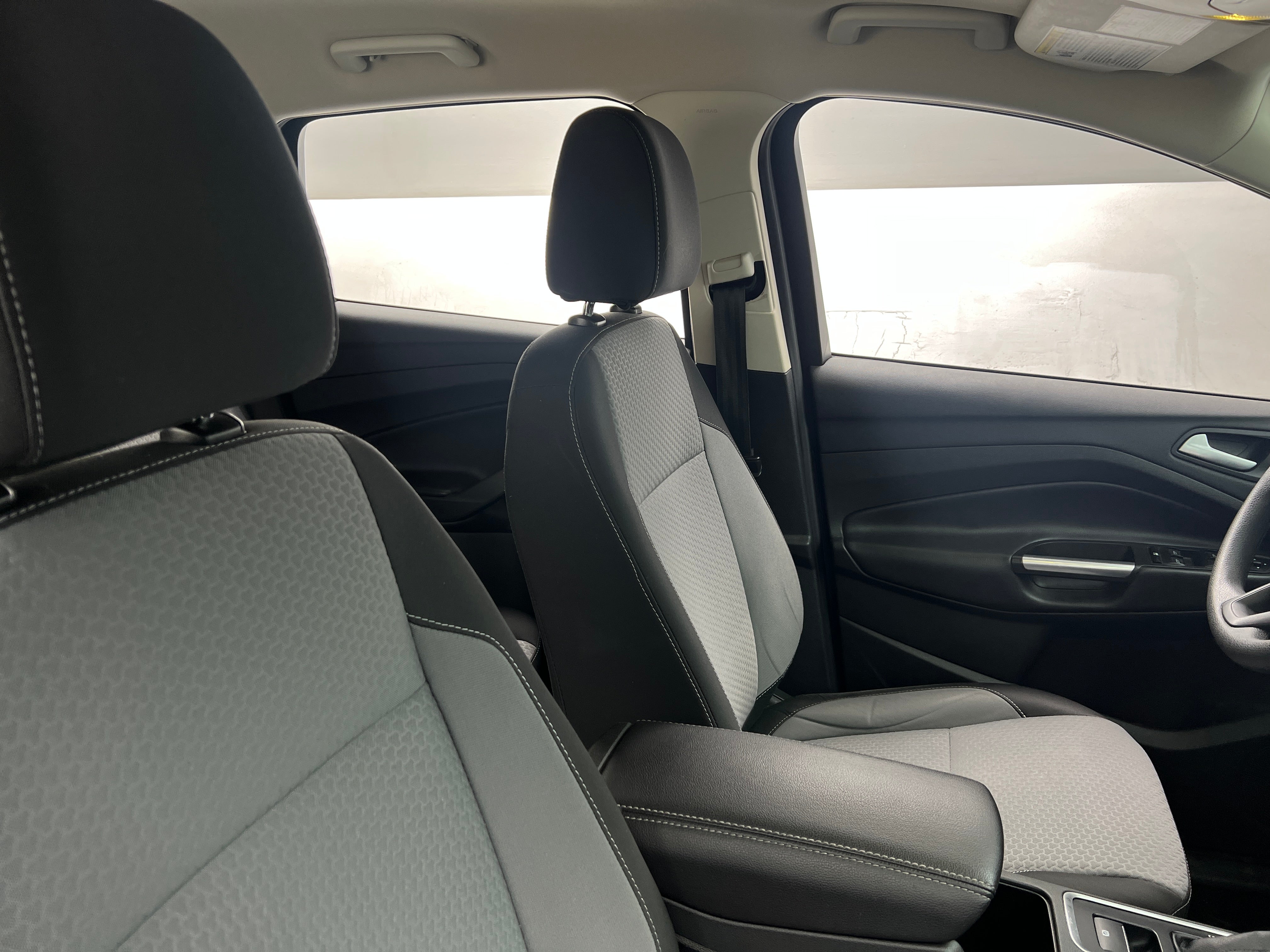 2017 Ford Escape SE 2