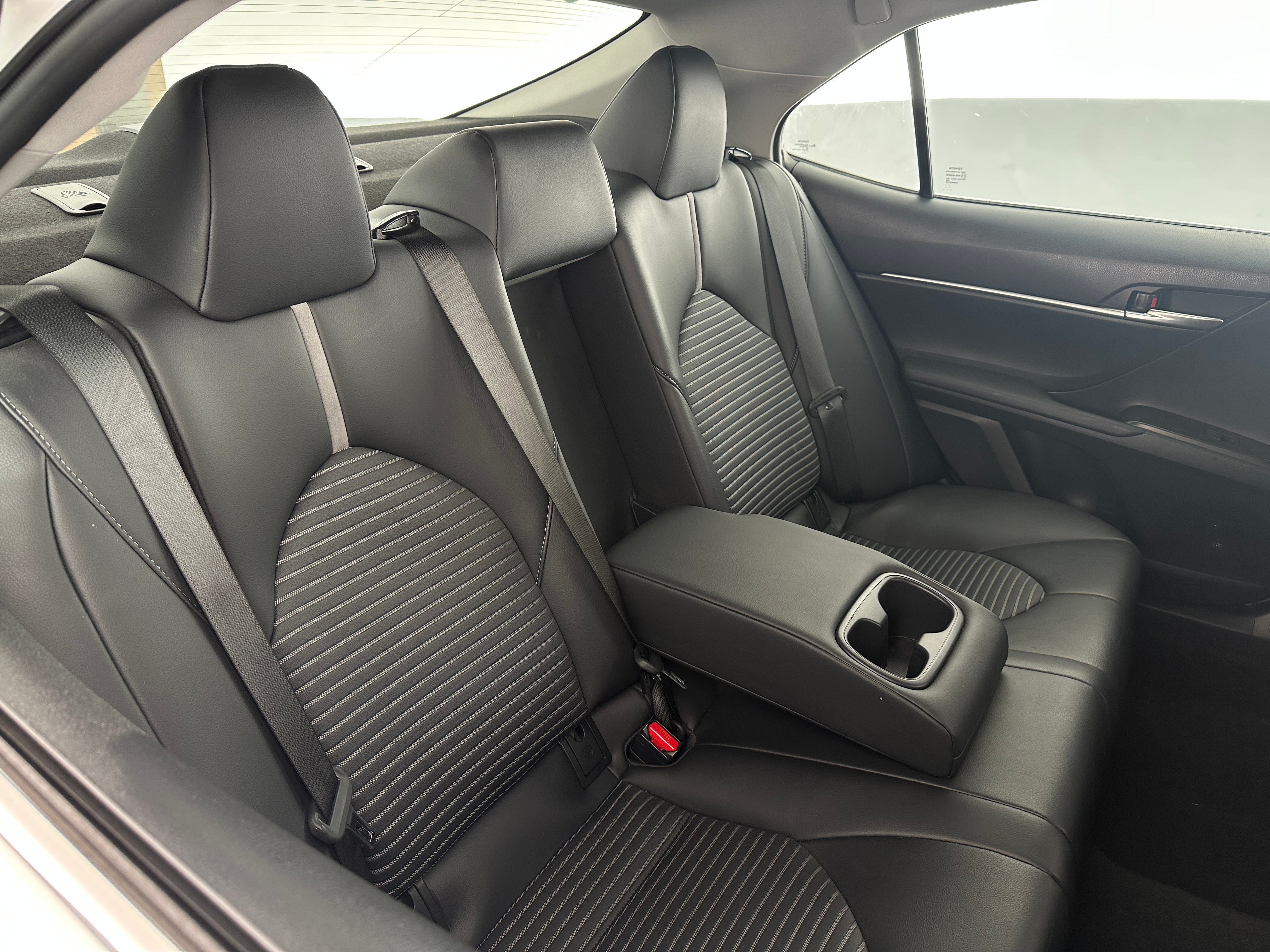 2023 Toyota Camry SE 6