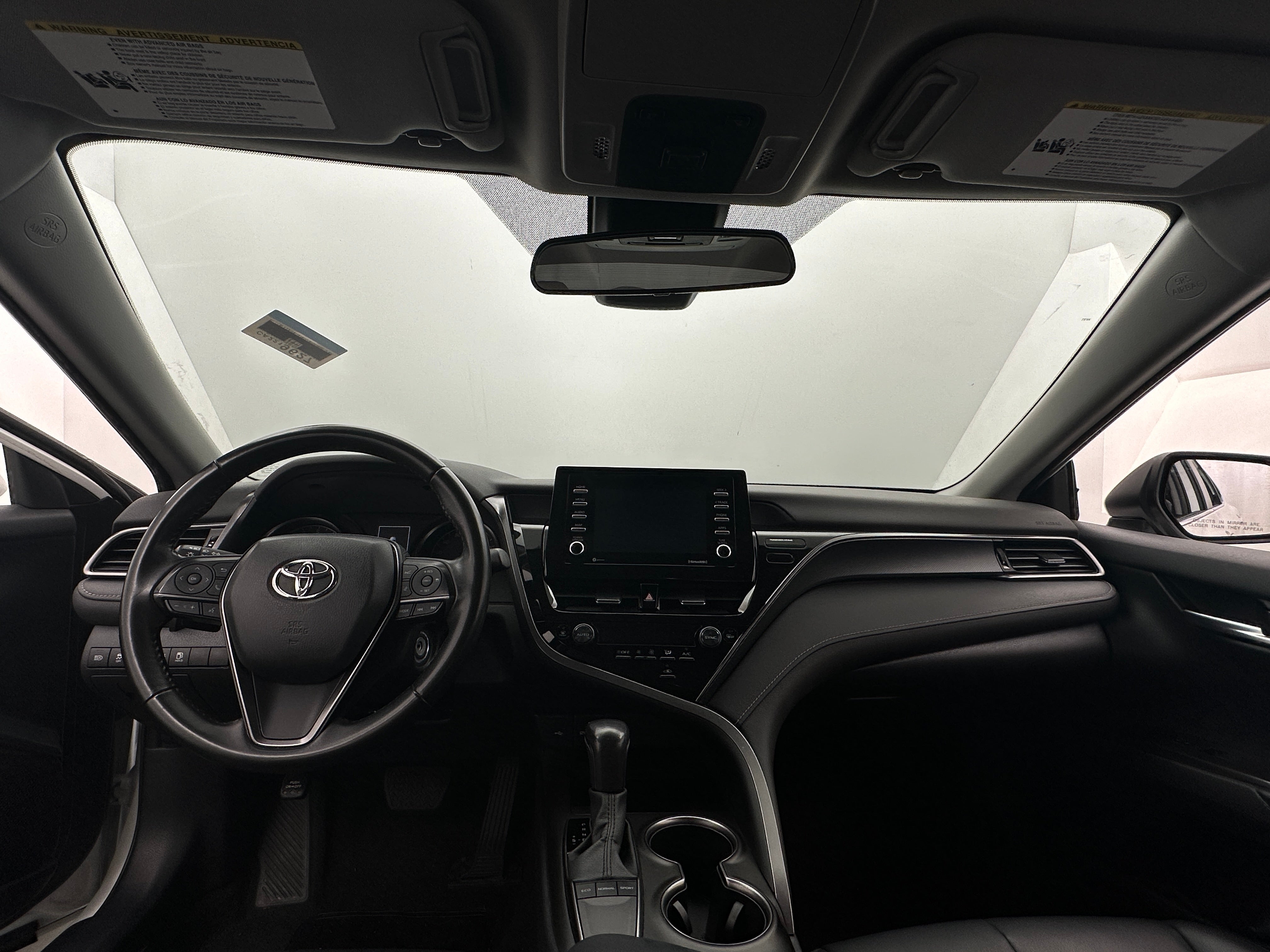 2023 Toyota Camry SE 3