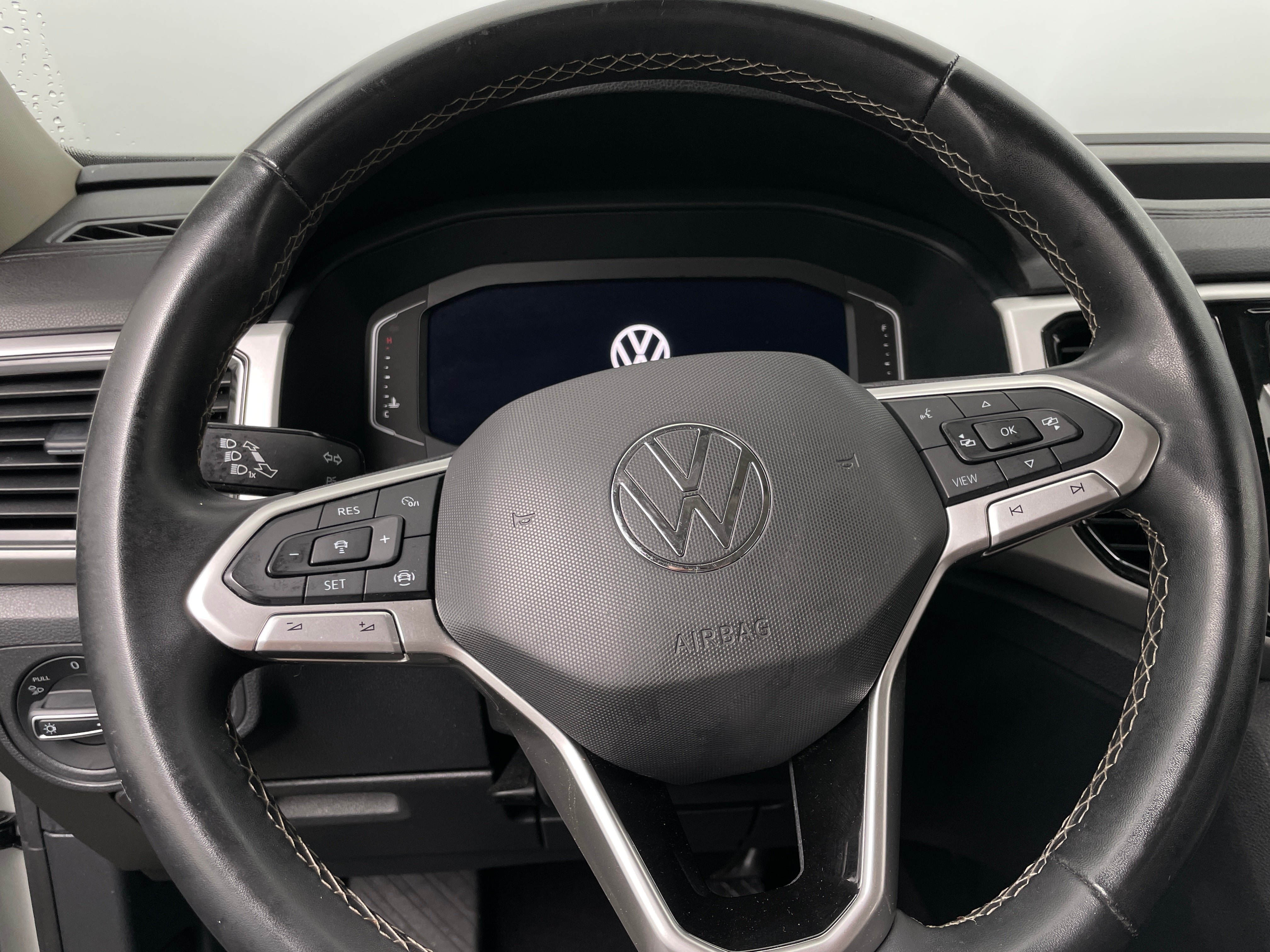 2022 Volkswagen Atlas SE 4