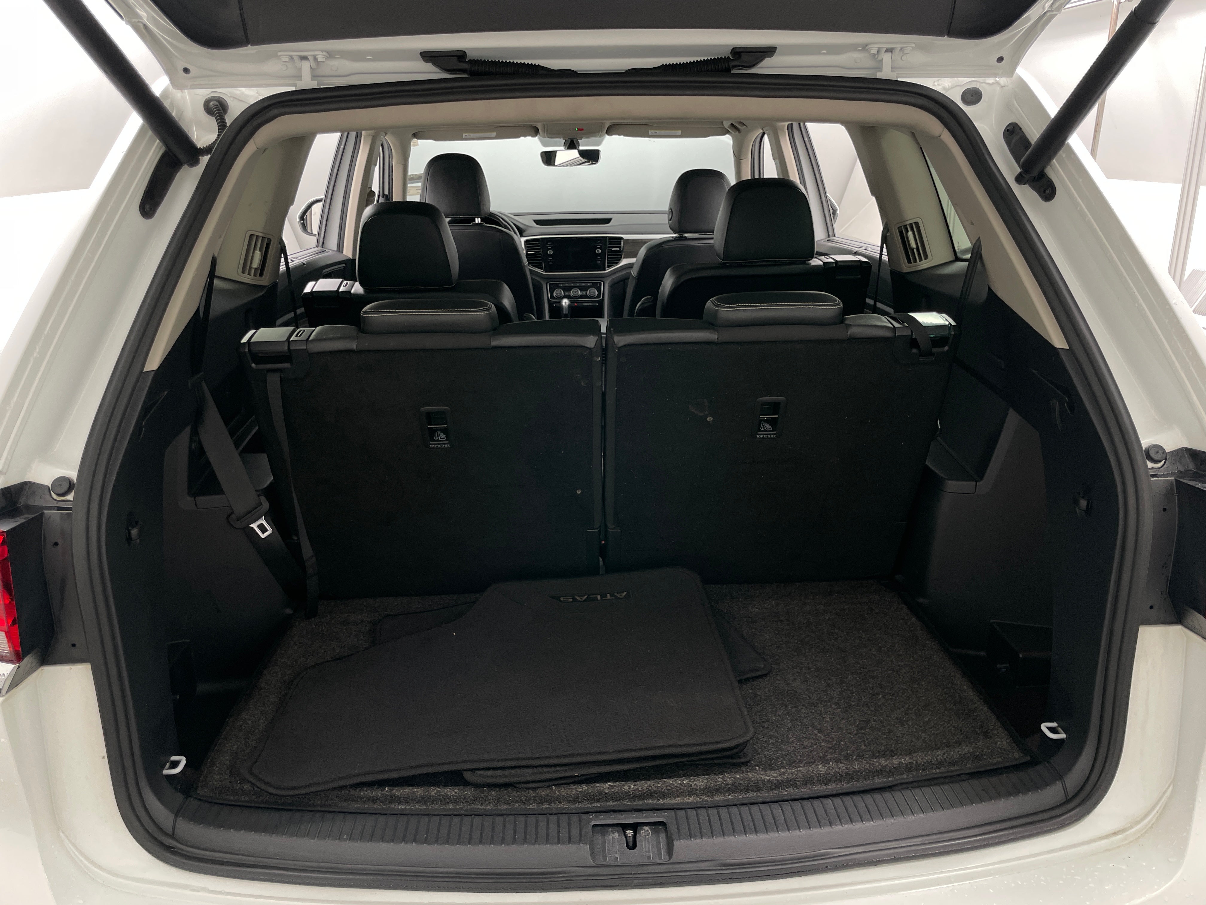 2022 Volkswagen Atlas SE 6
