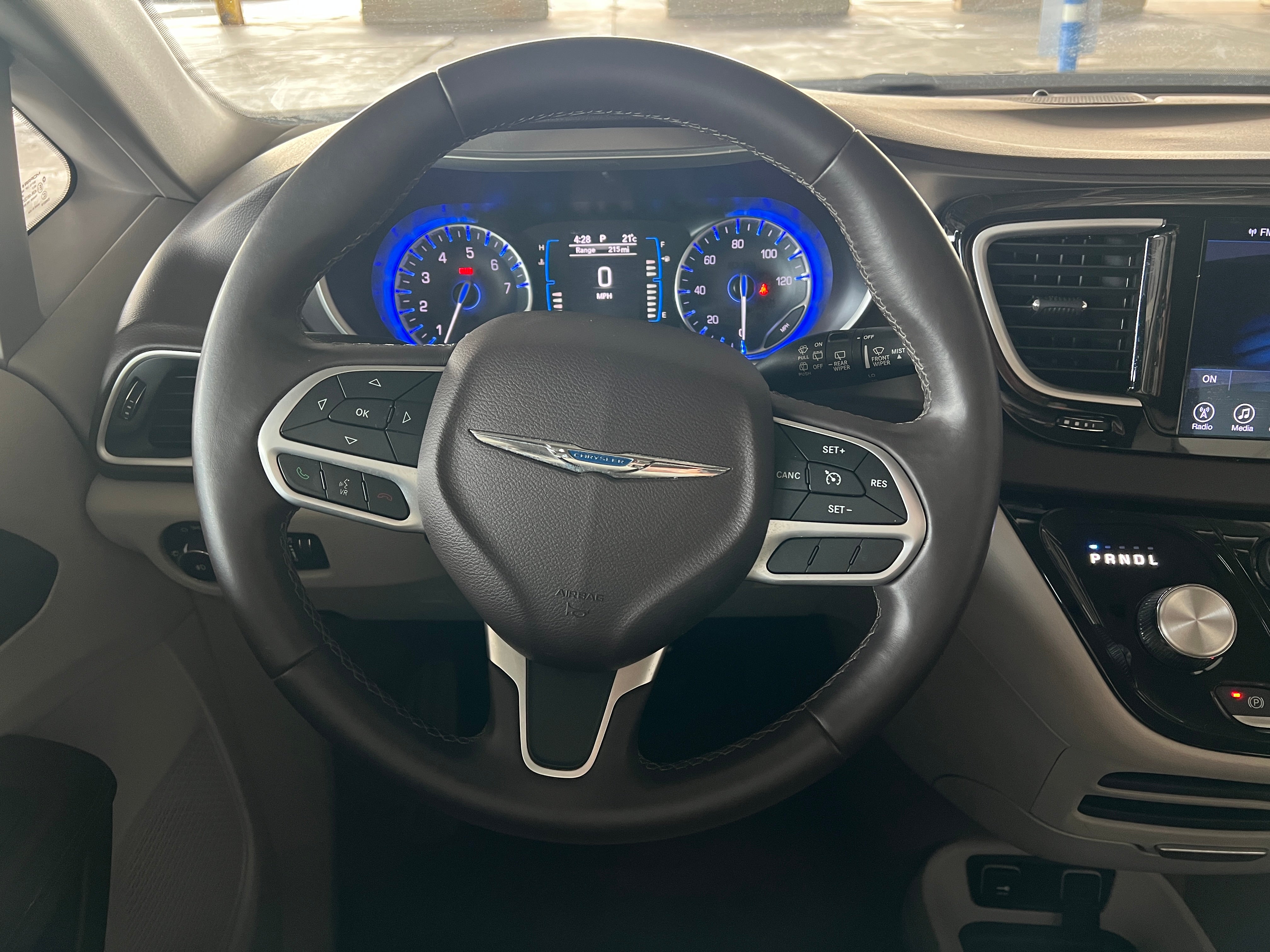 2017 Chrysler Pacifica Touring L 4