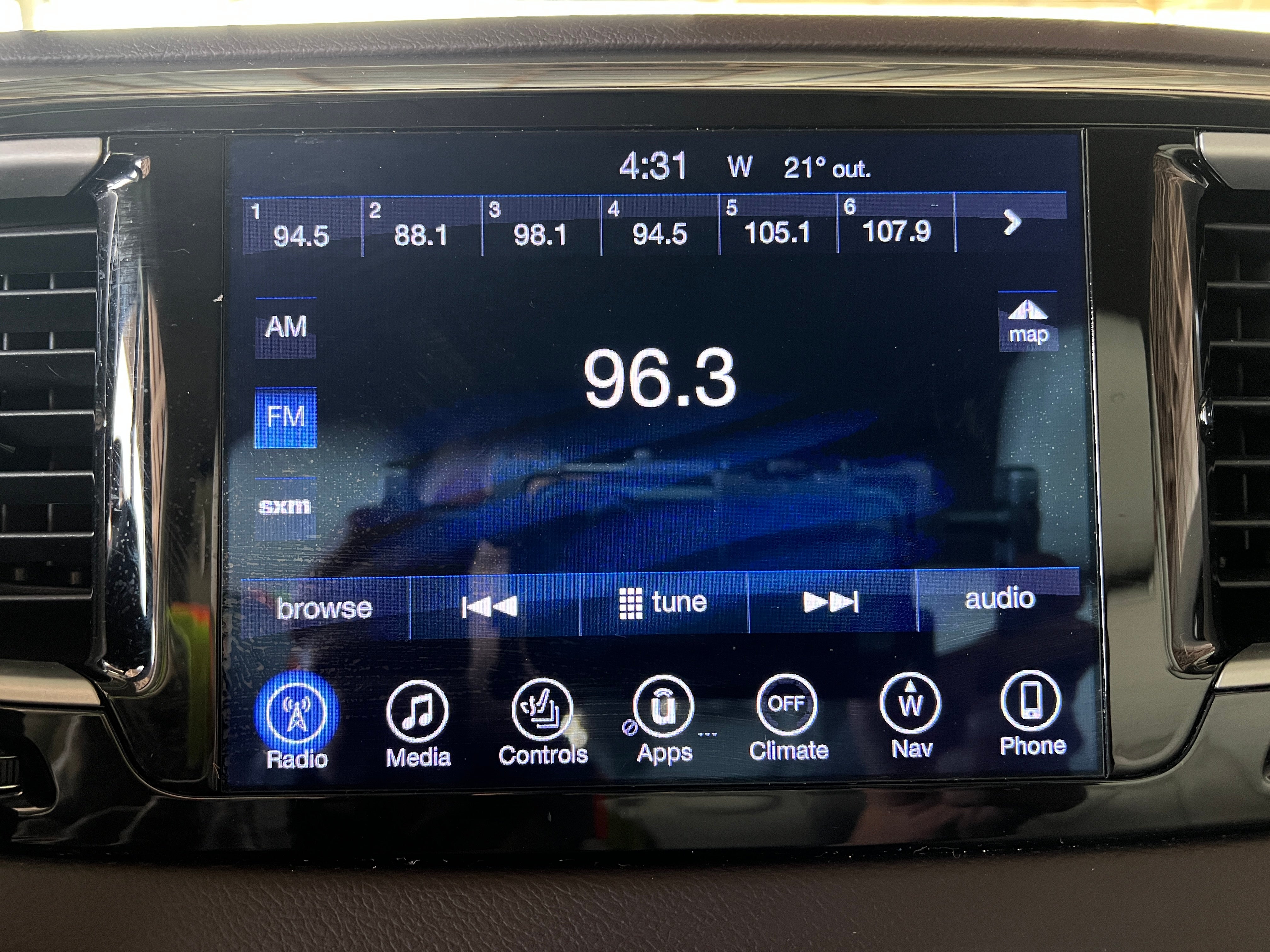 2017 Chrysler Pacifica Touring L 3