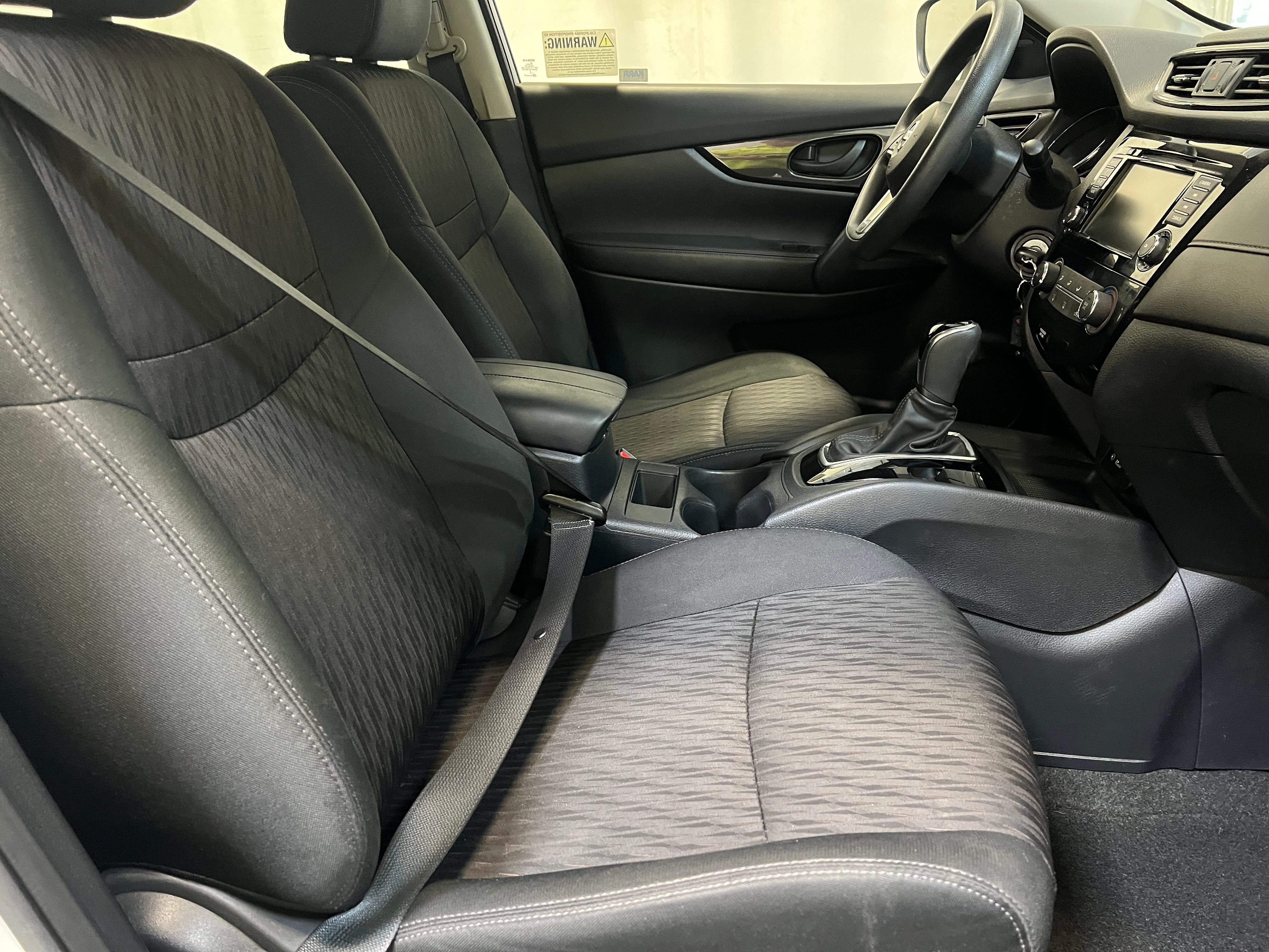 2019 Nissan Rogue S 2