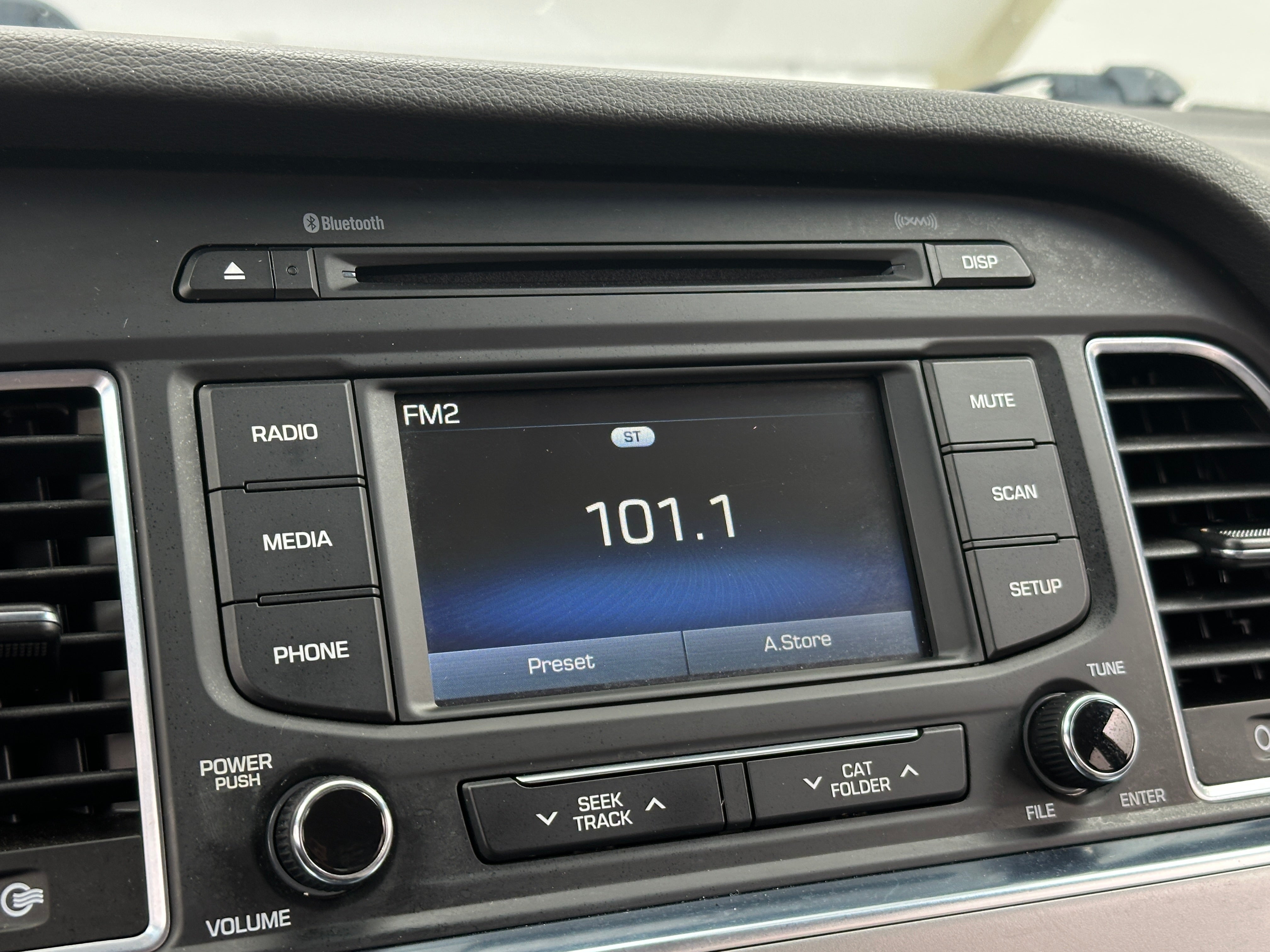Thumbnail: 2016 Hyundai Sonata - 4