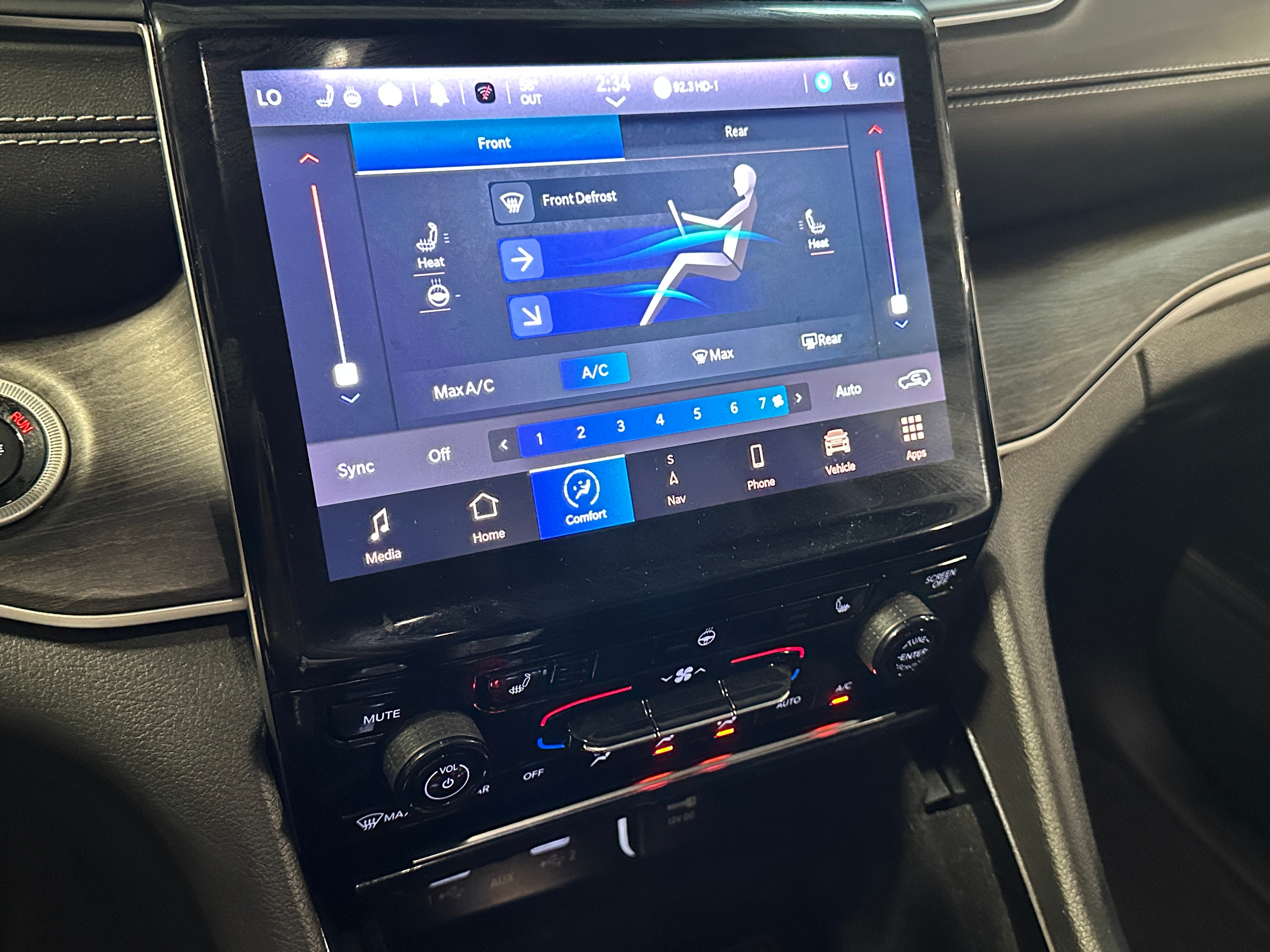 2022 Jeep Grand Cherokee L Limited Edition 3