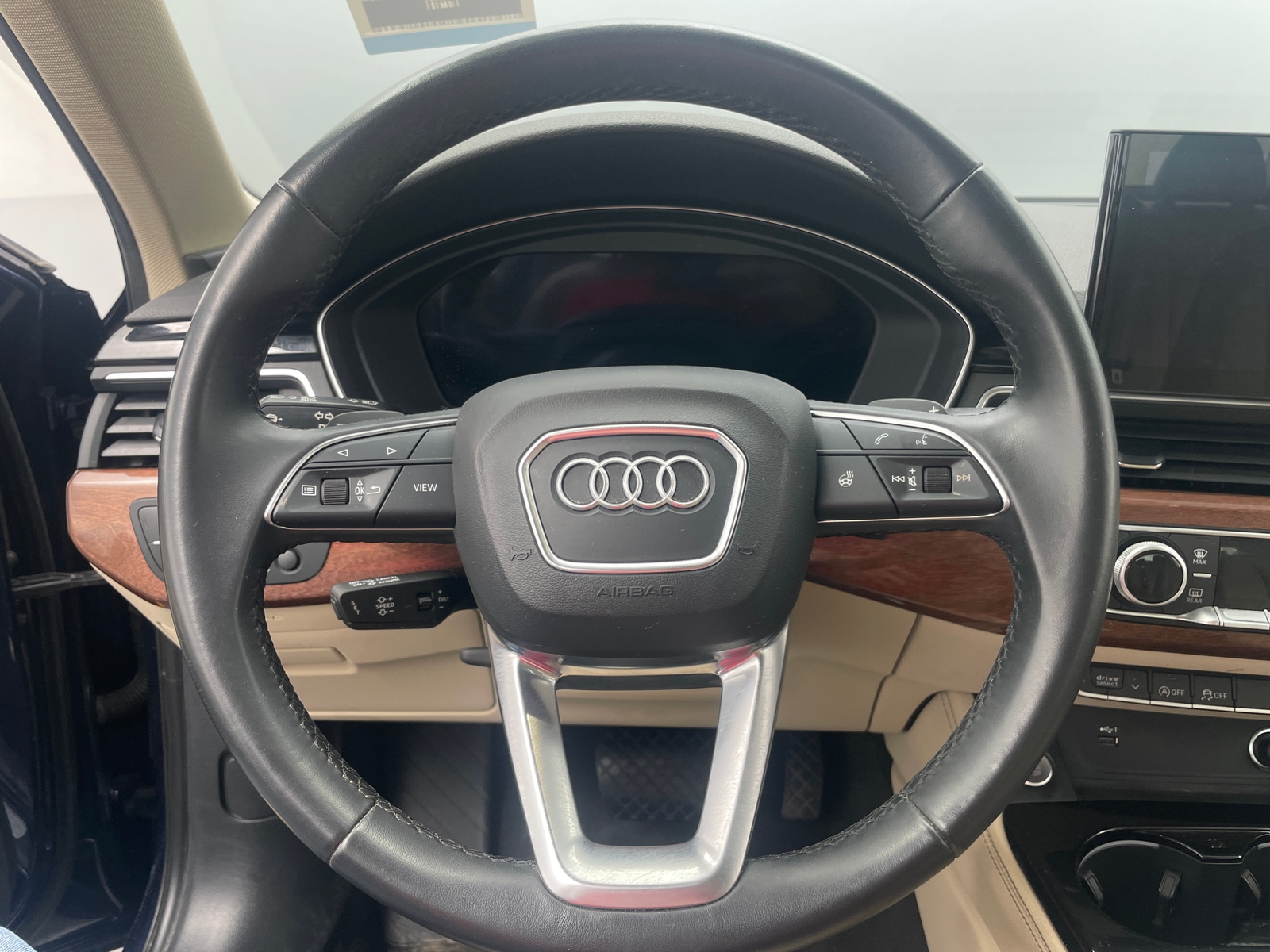 Thumbnail: 2022 Audi A4 - 4