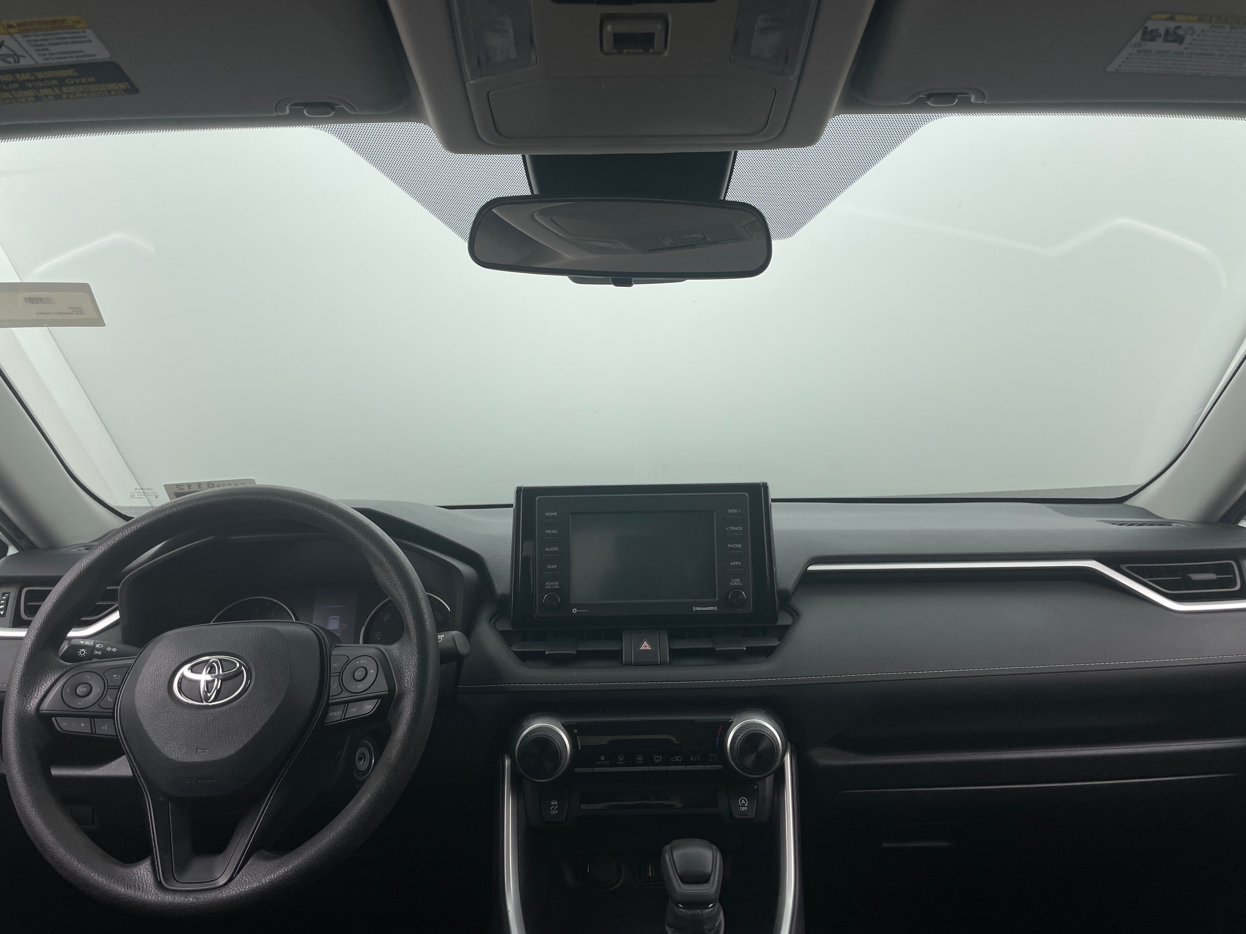 2021 Toyota RAV4 LE 3