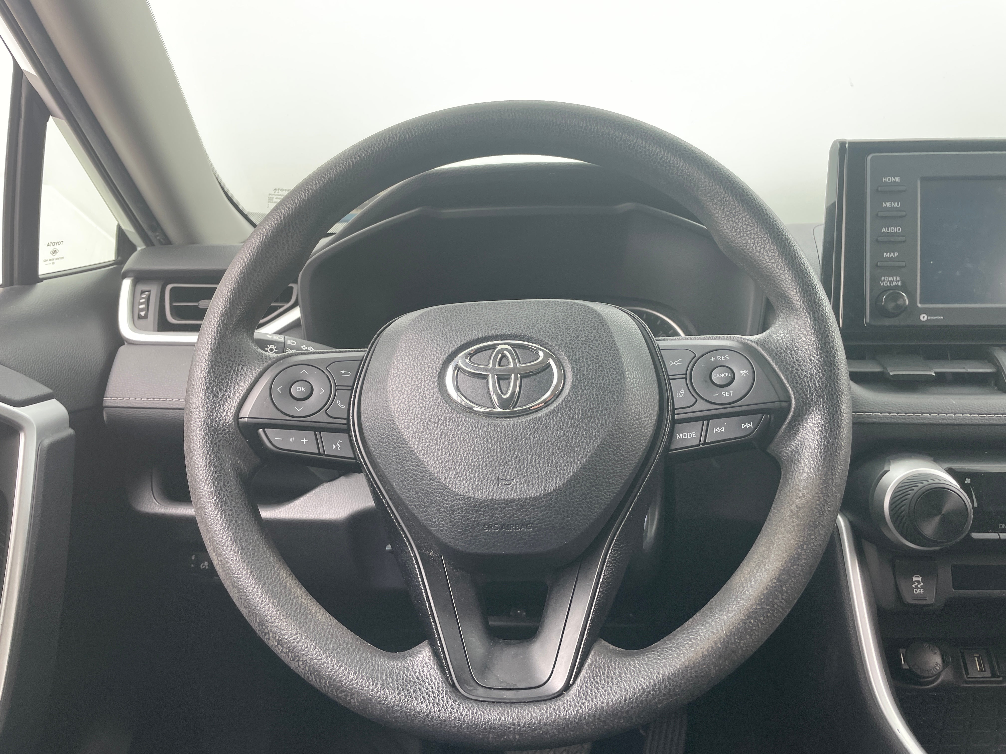 2021 Toyota RAV4 LE 5