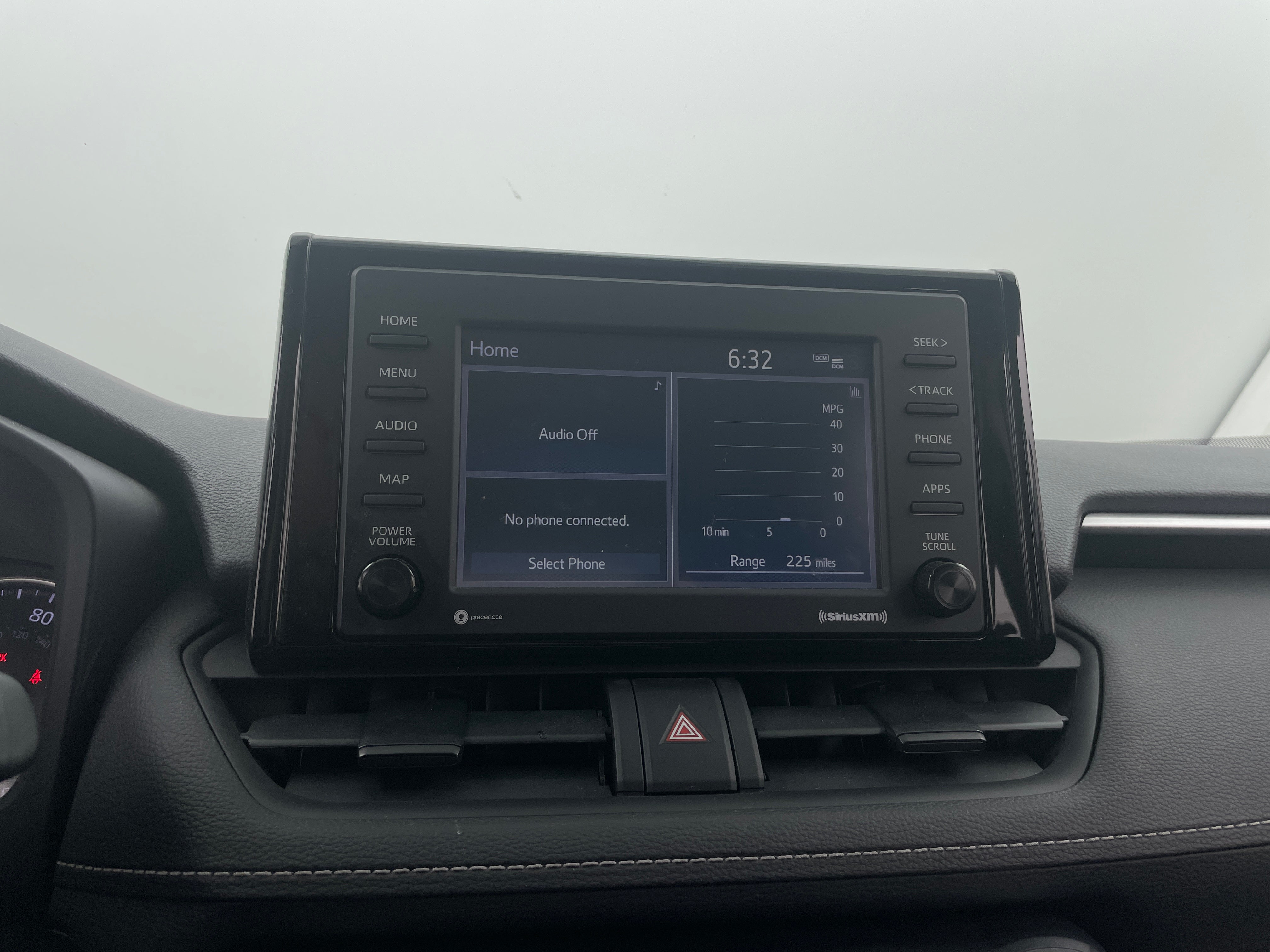 2021 Toyota RAV4 LE 4
