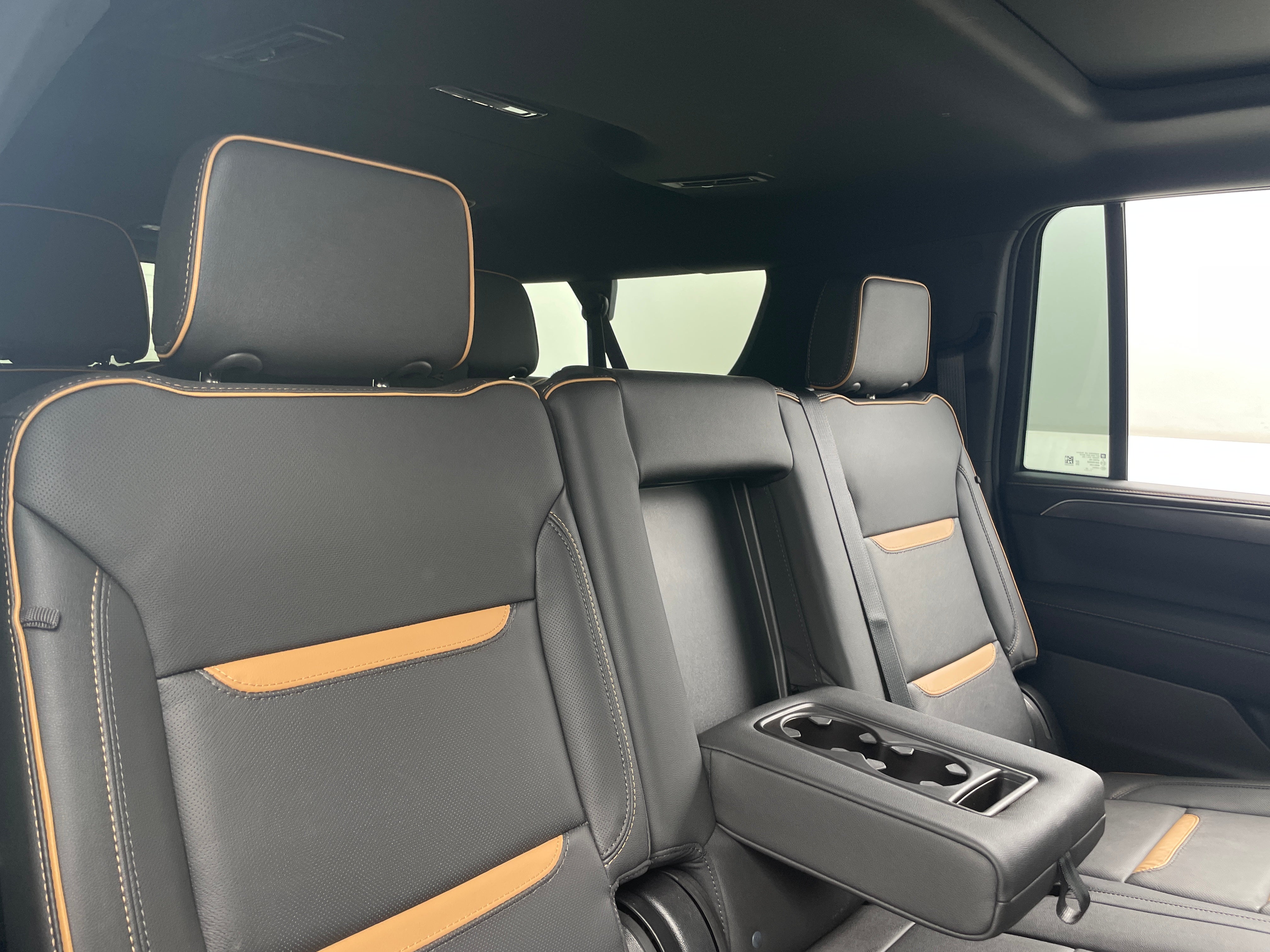2022 GMC Yukon XL AT4 5