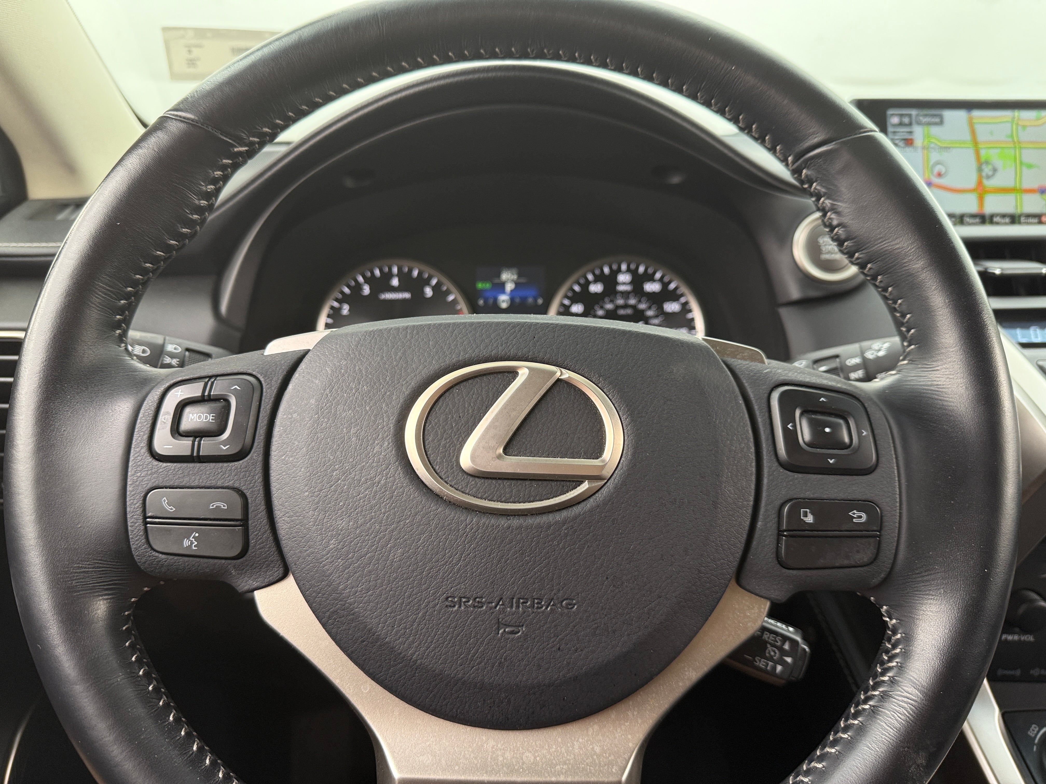 2016 Lexus NX 200t 4