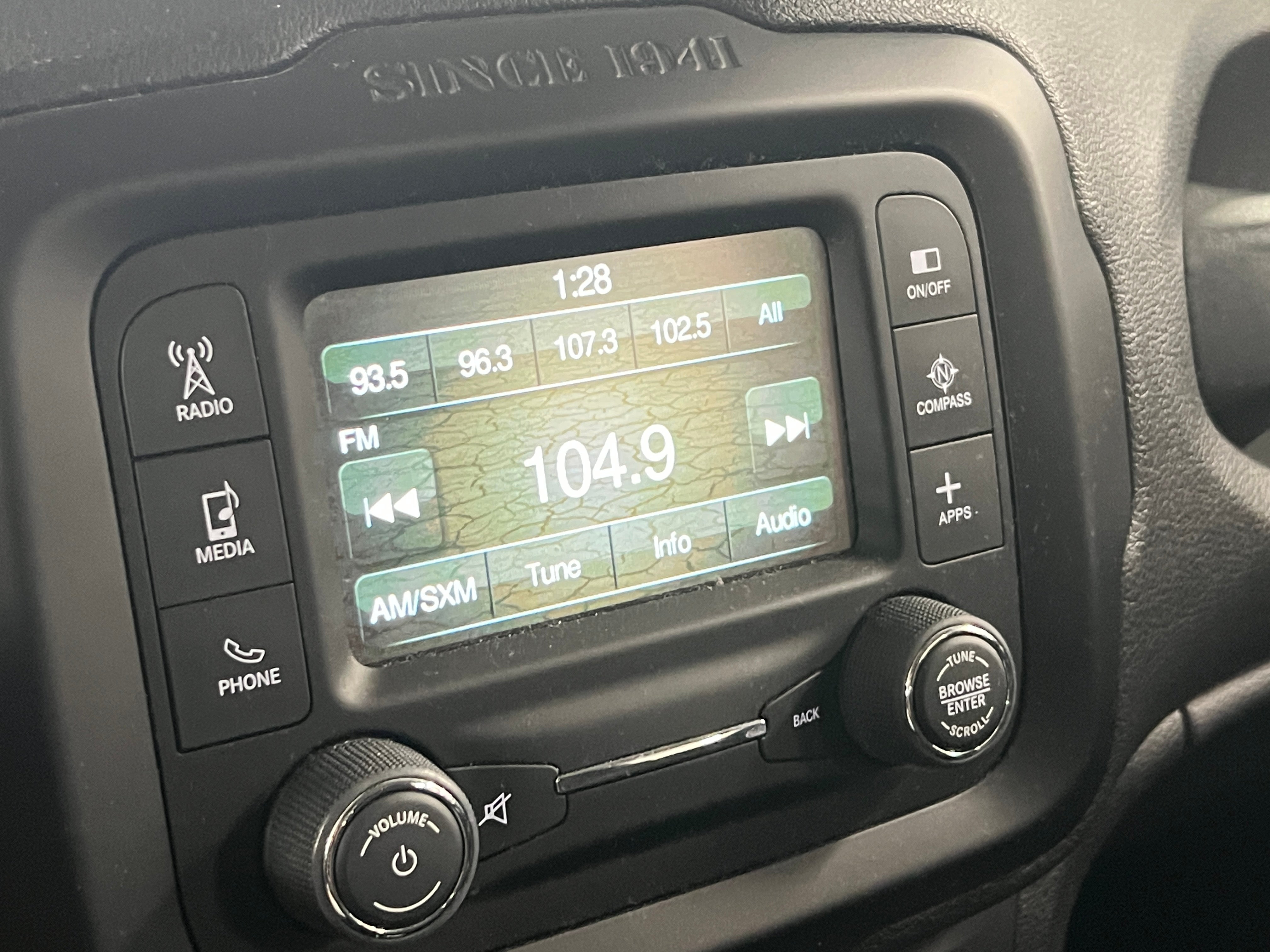2017 Jeep Renegade Altitude 4