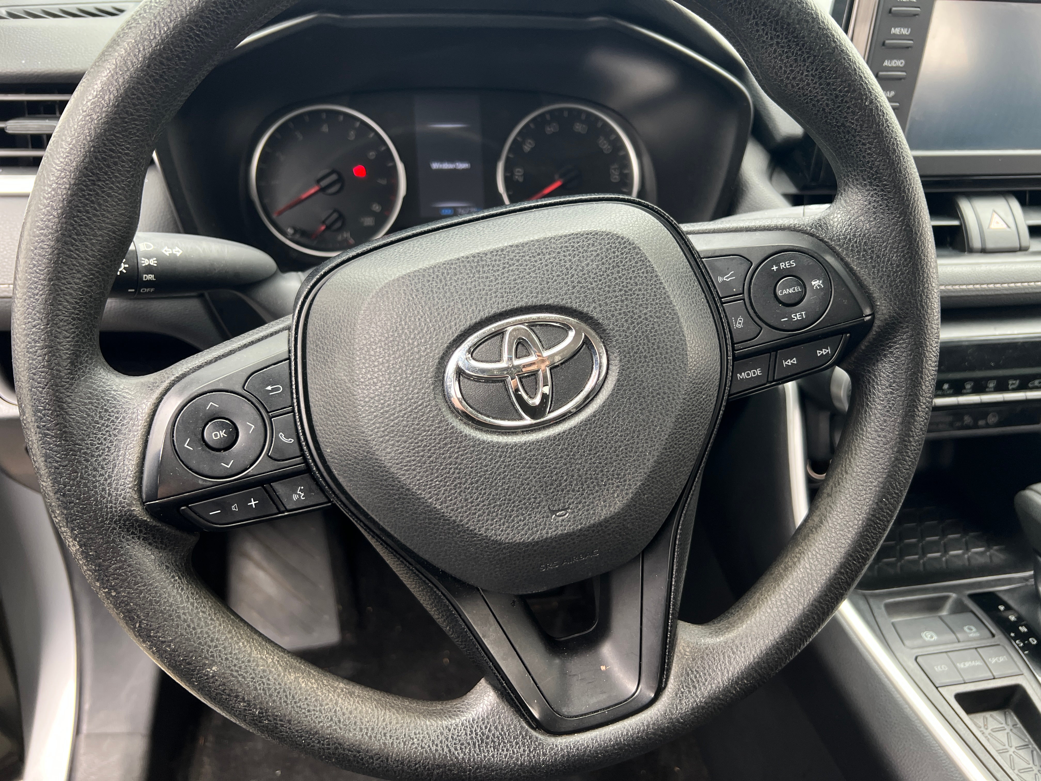 2019 Toyota RAV4 LE 5