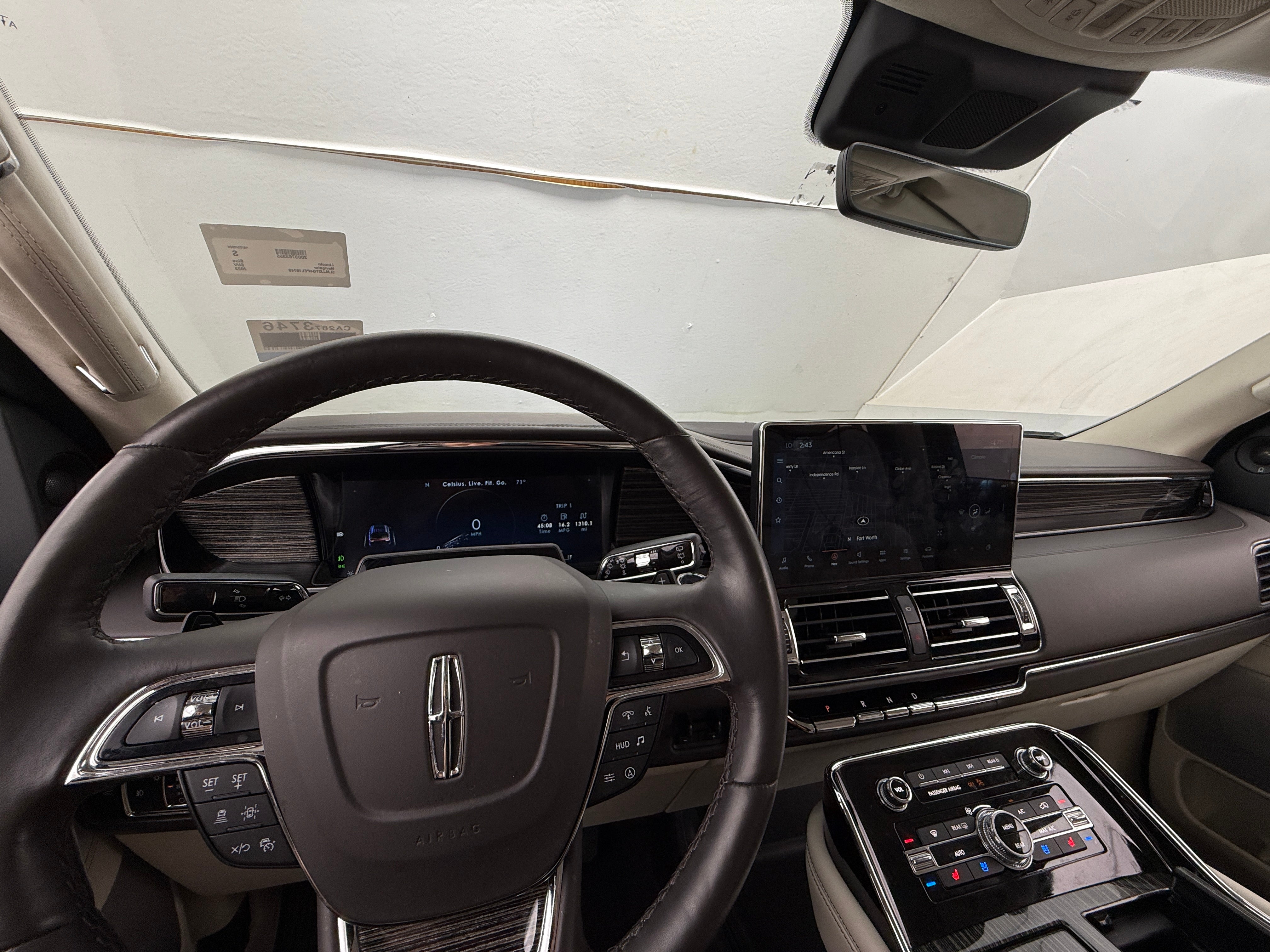 2023 Lincoln Navigator Black Label 2