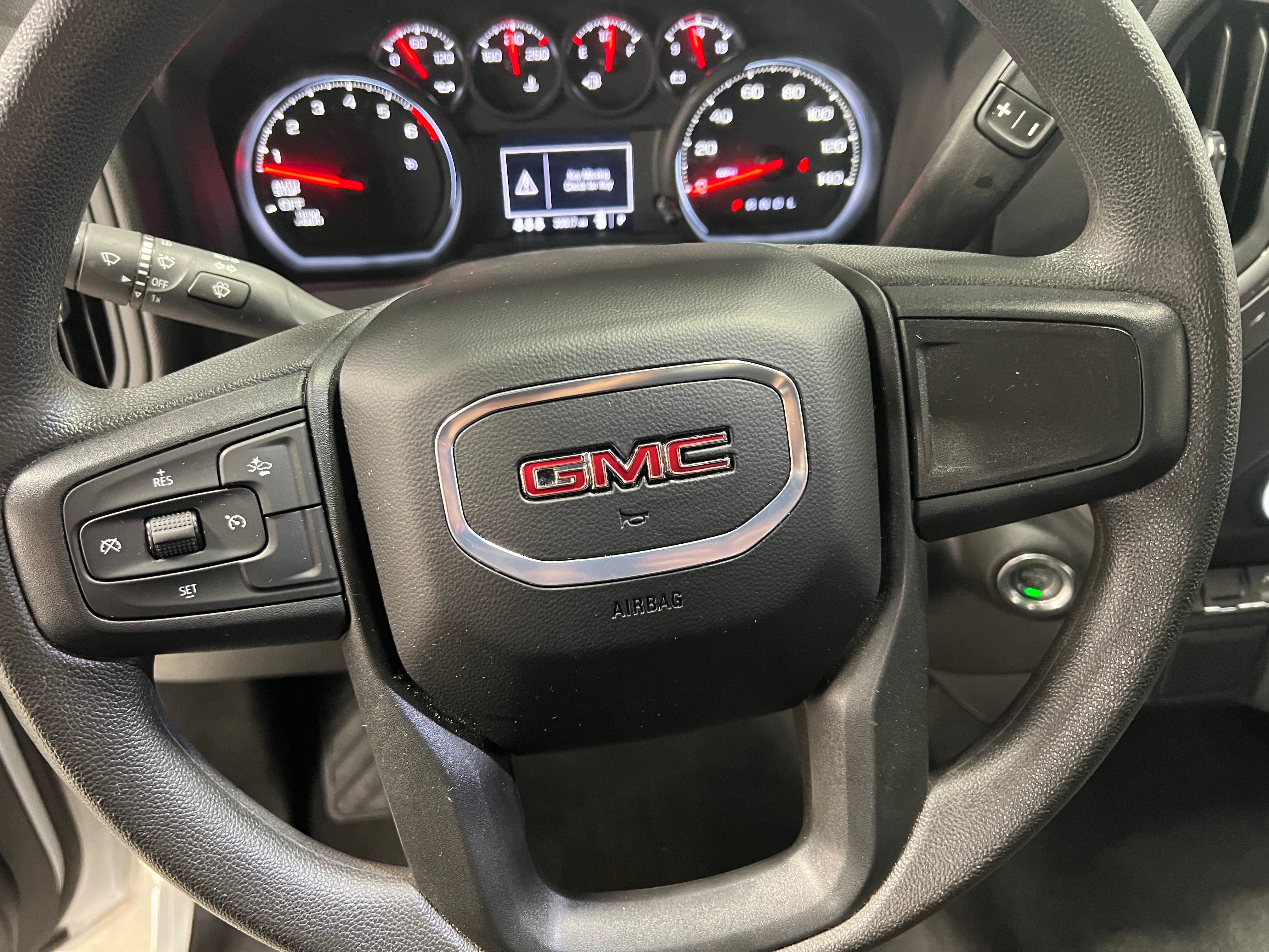 2024 GMC Sierra 1500 Pro 4