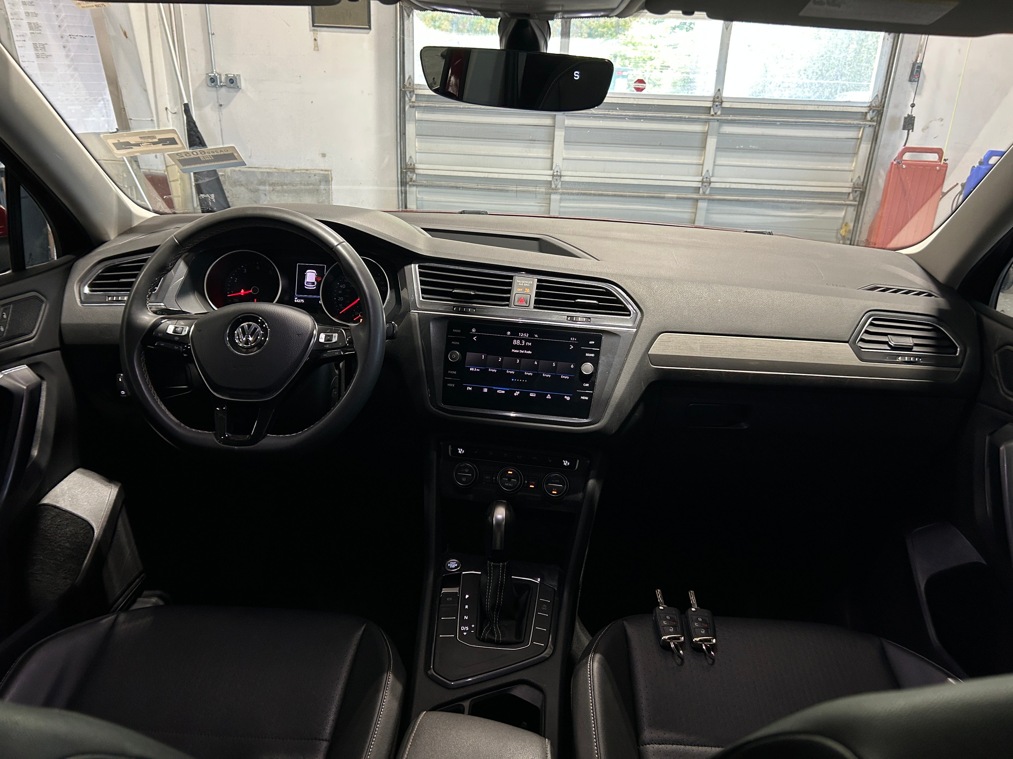 Thumbnail: 2021 Volkswagen Tiguan - 2