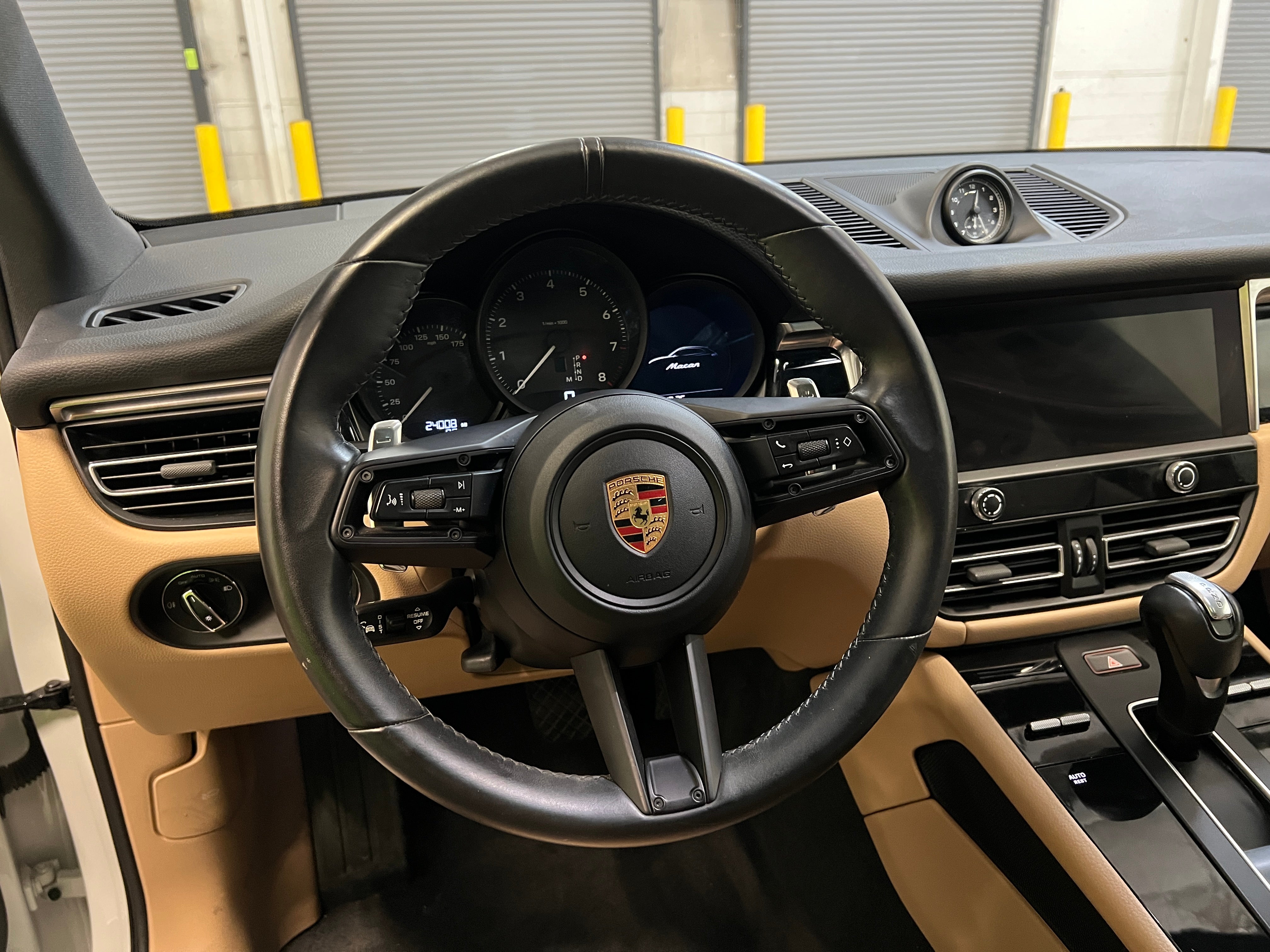 2023 Porsche Macan Base 4