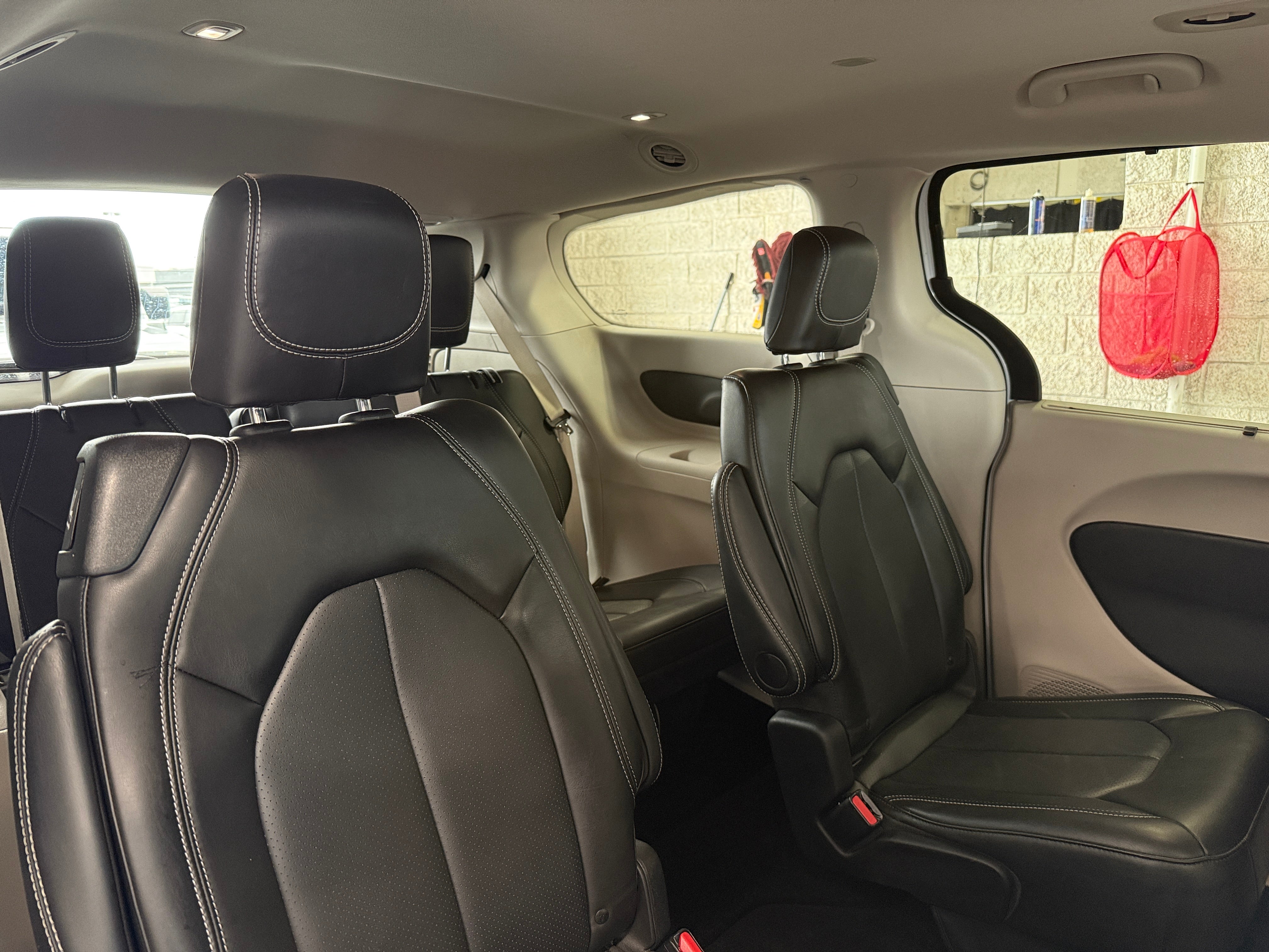 2024 Chrysler Pacifica Touring L 5