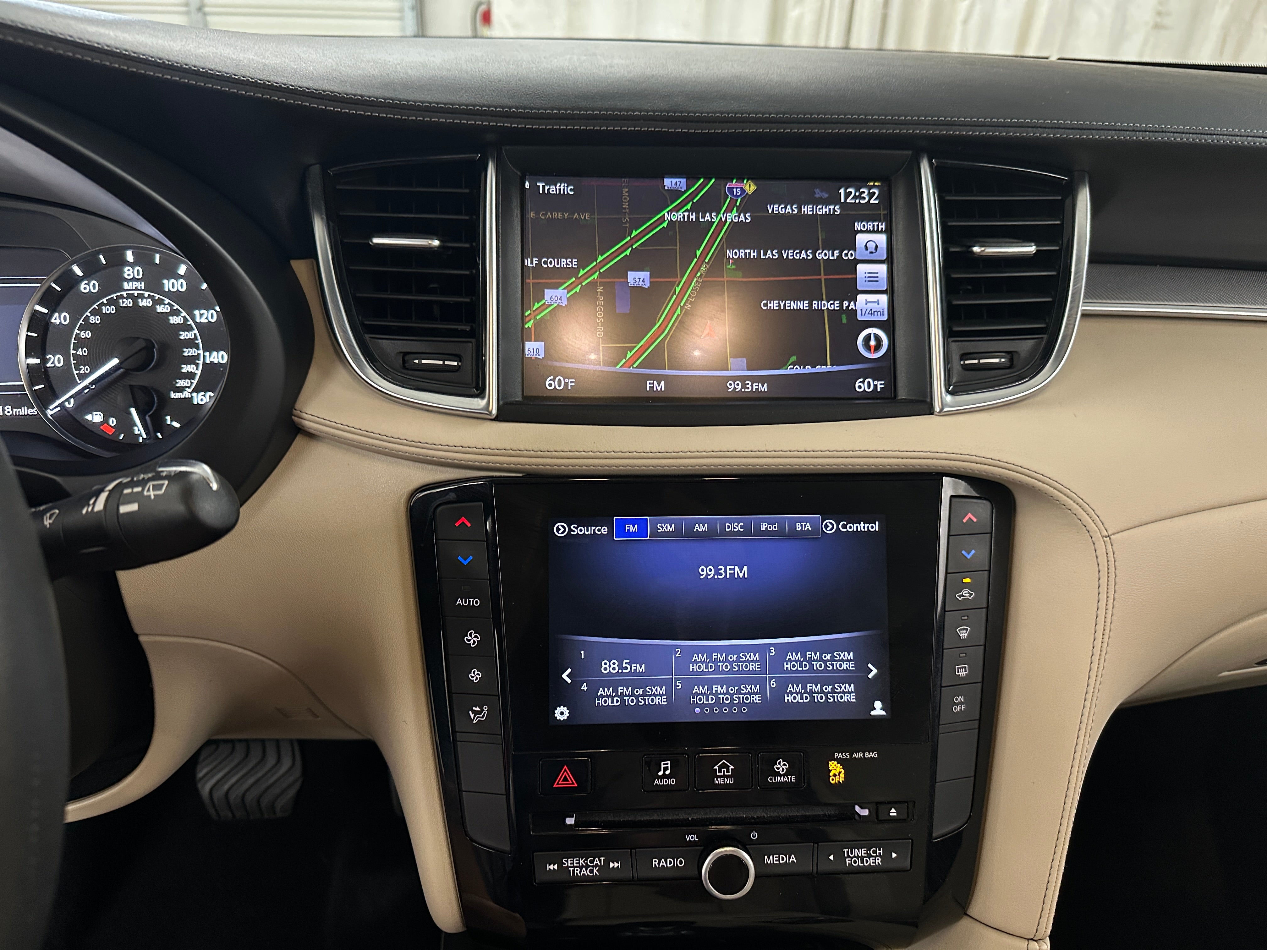 2019 INFINITI QX50 Essential 3