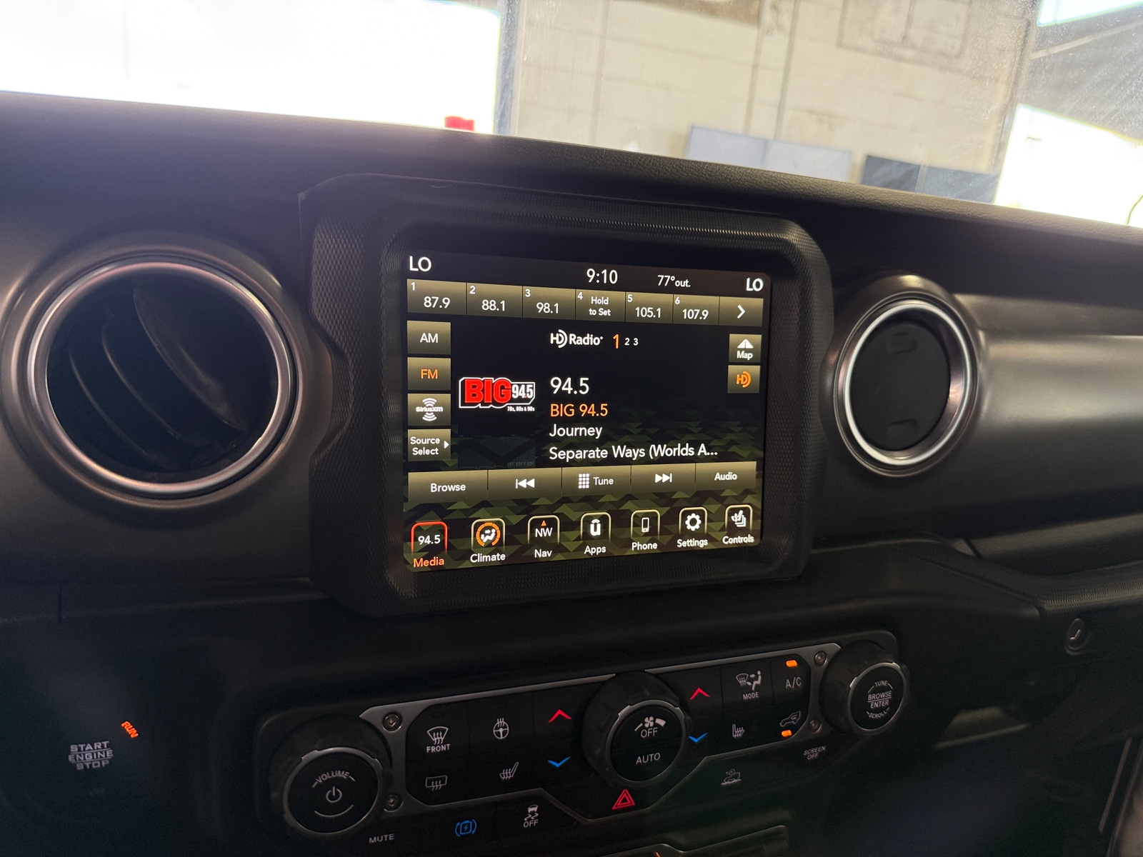 Thumbnail: 2023 Jeep Wrangler - 4