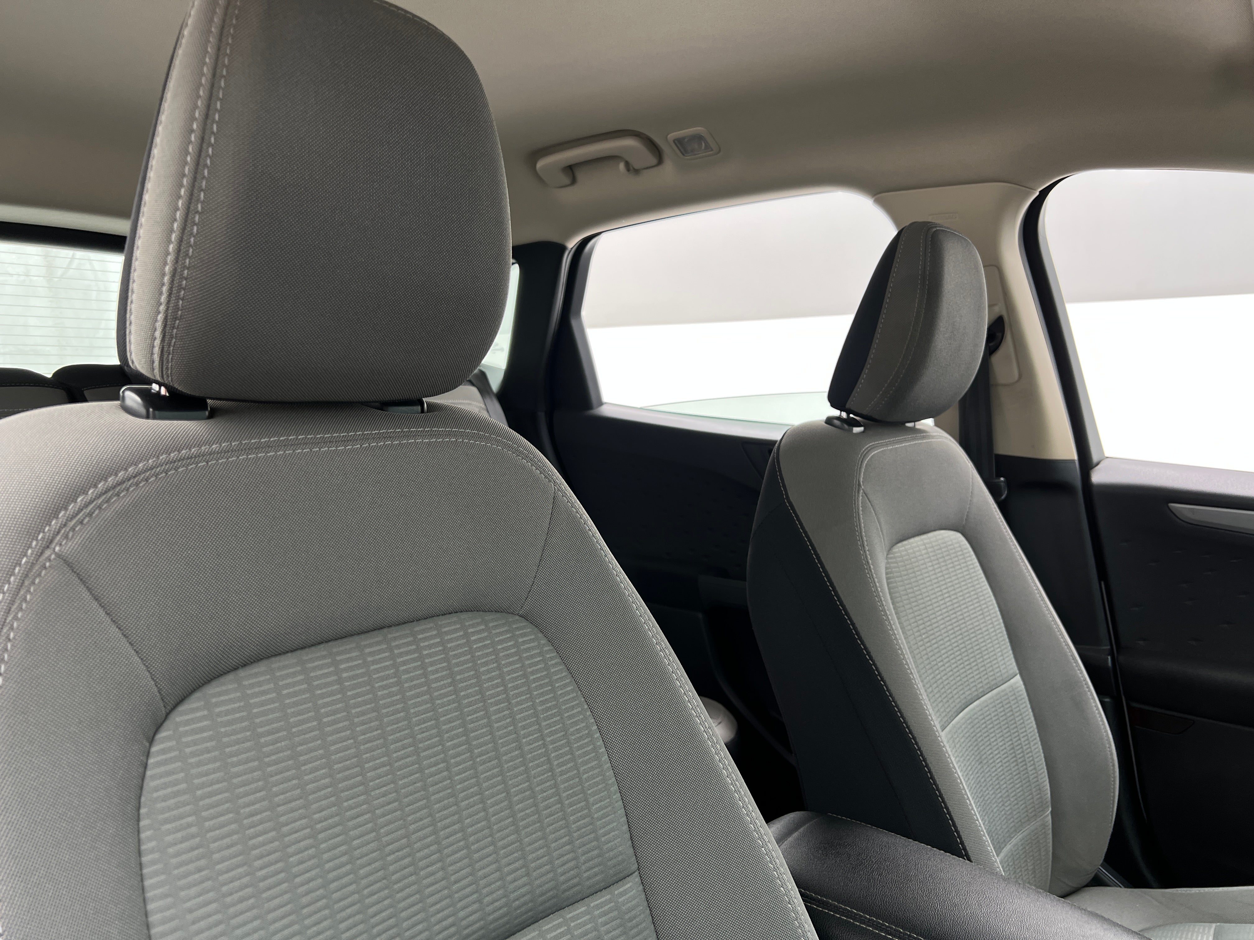 2020 Ford Escape S 2