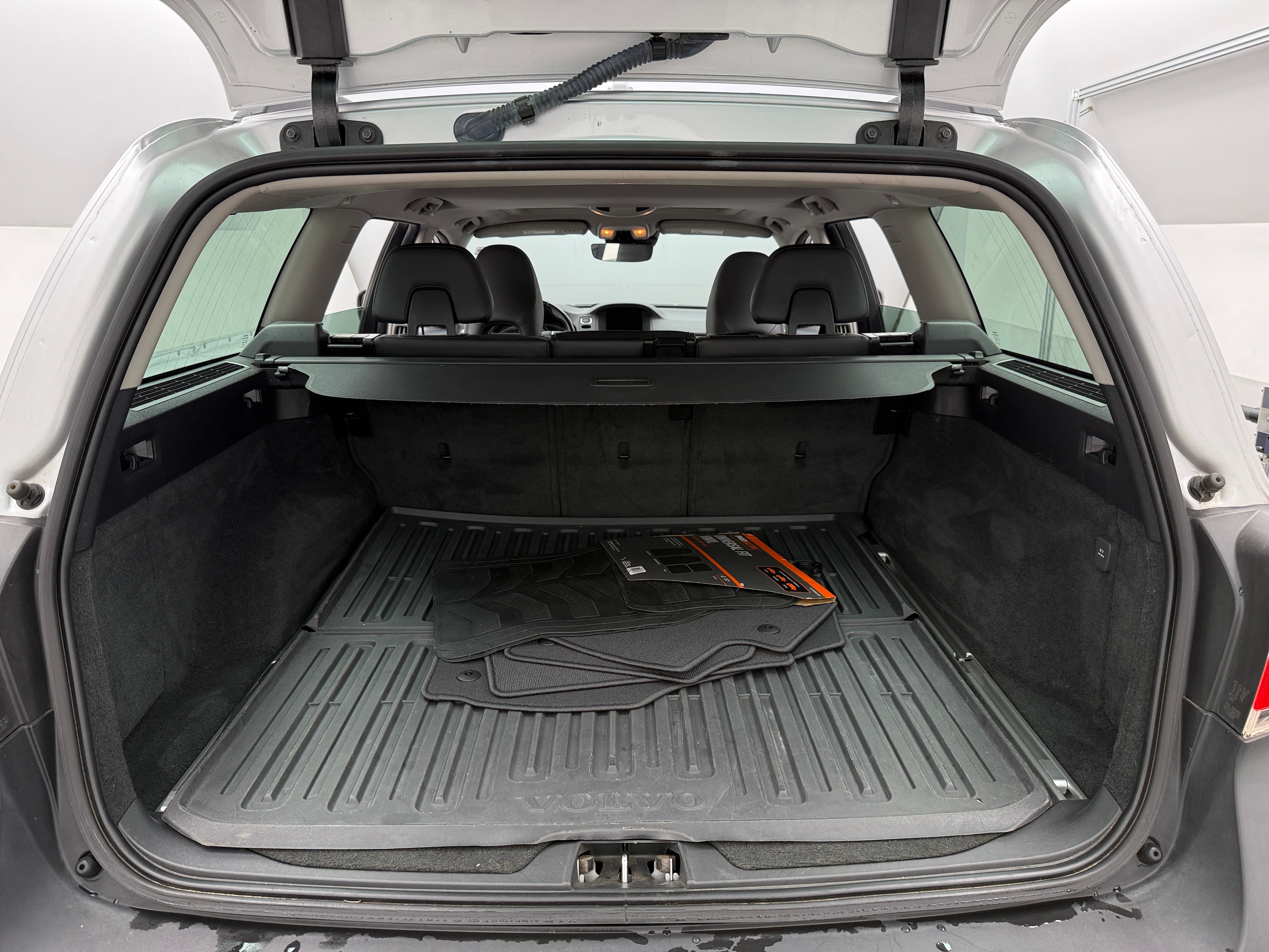 2015 Volvo XC70 T6 6