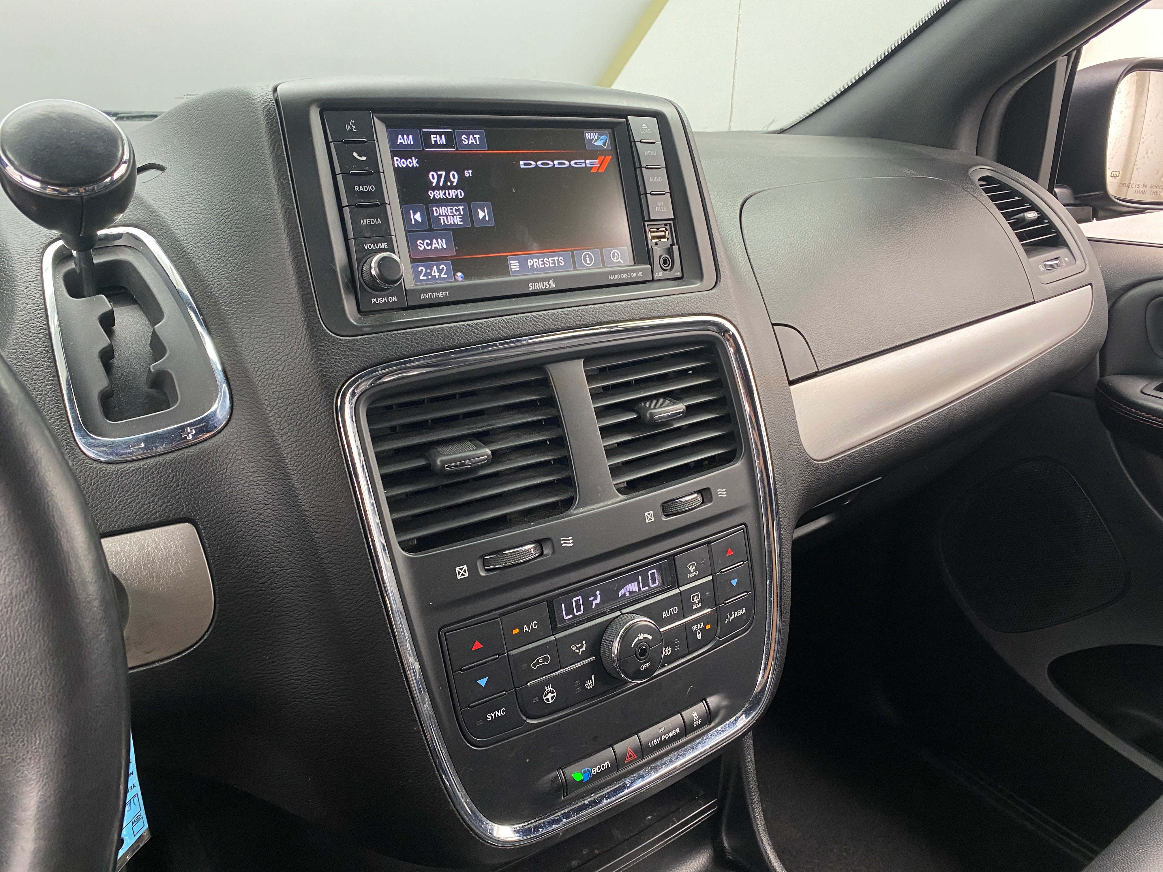 2018 Dodge Grand Caravan SE 3