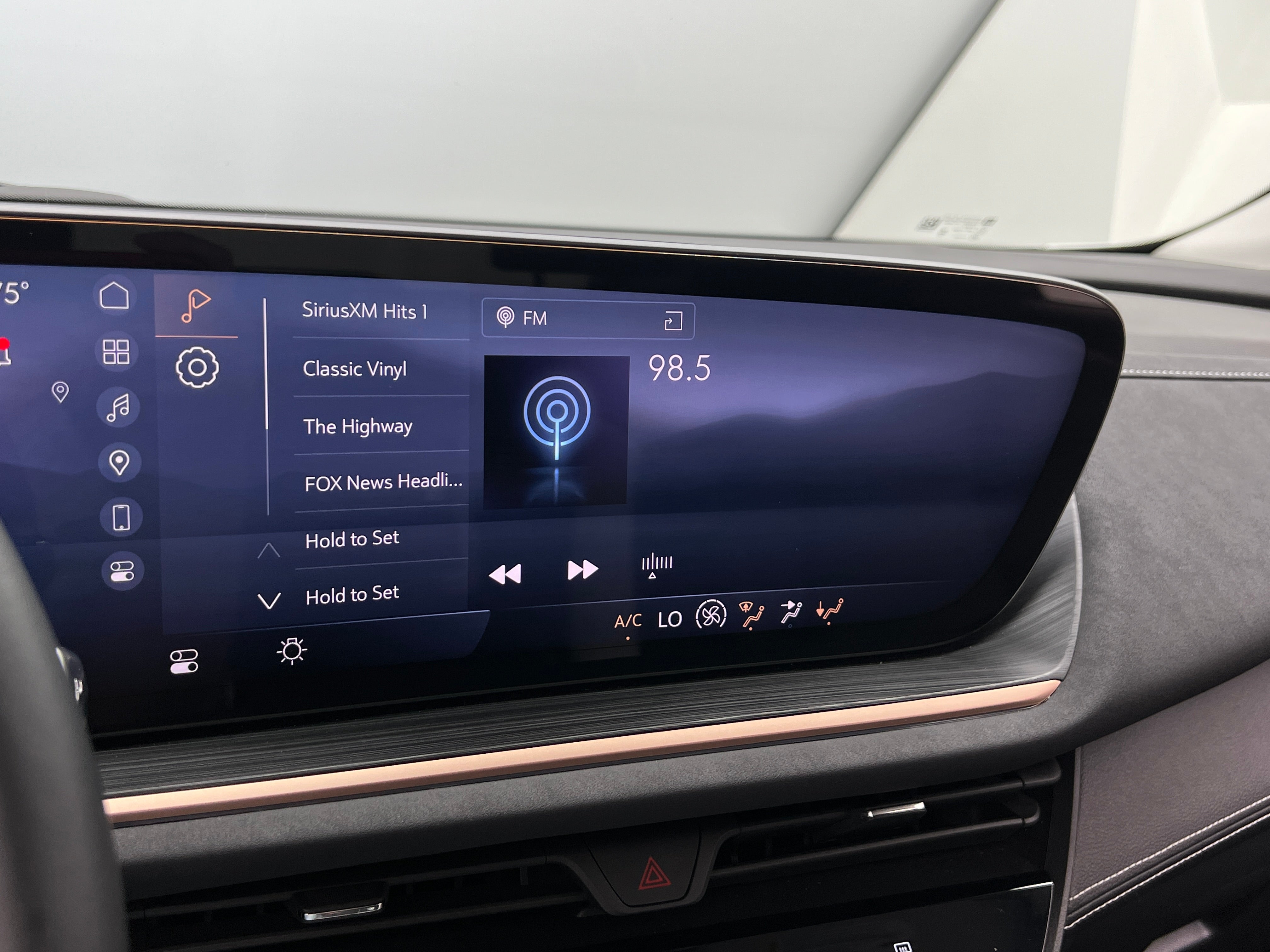 2024 Buick Envision Sport Touring 3