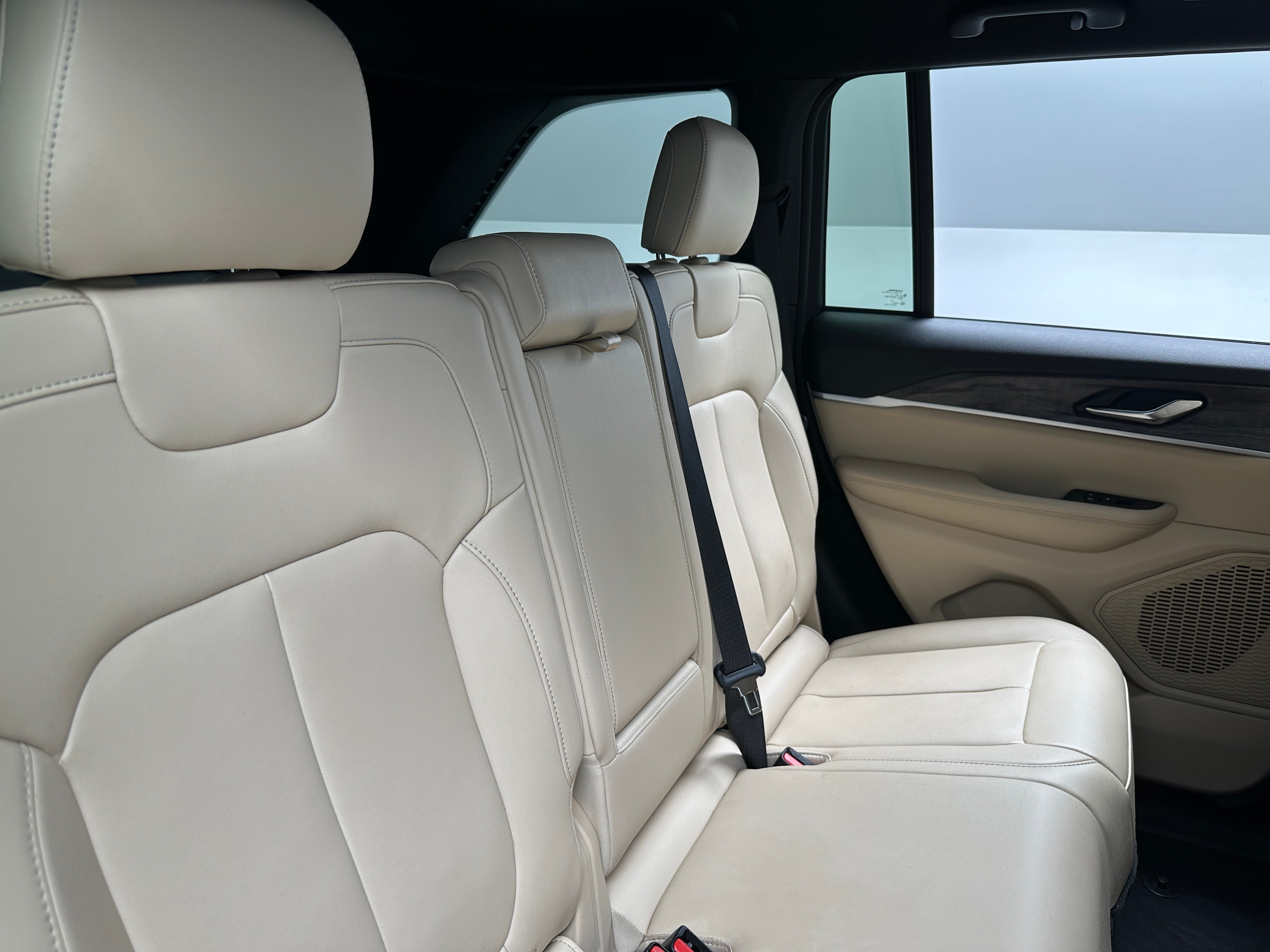 2024 Jeep Grand Cherokee Limited Edition 5