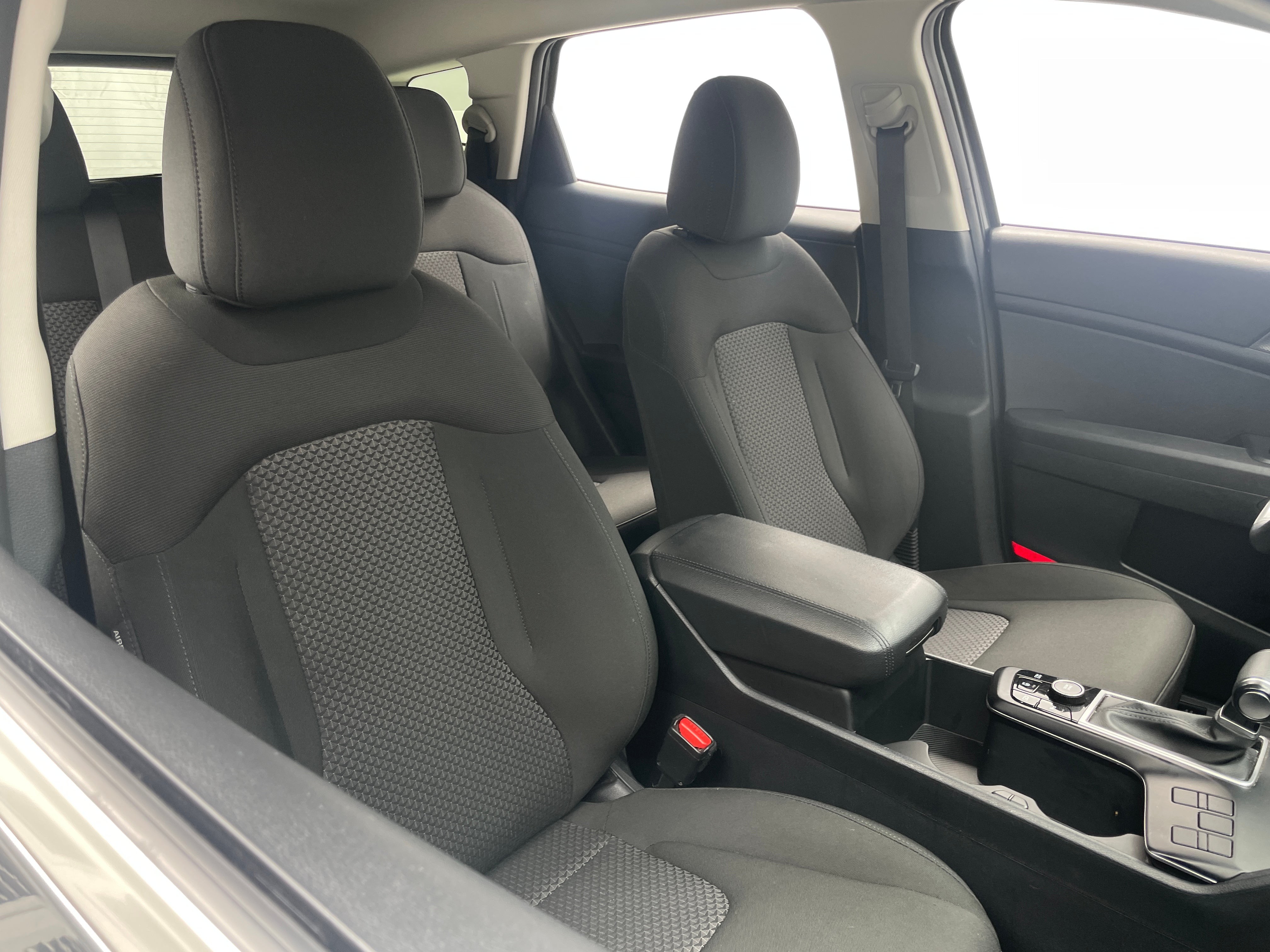 2024 Kia Sportage LX 2