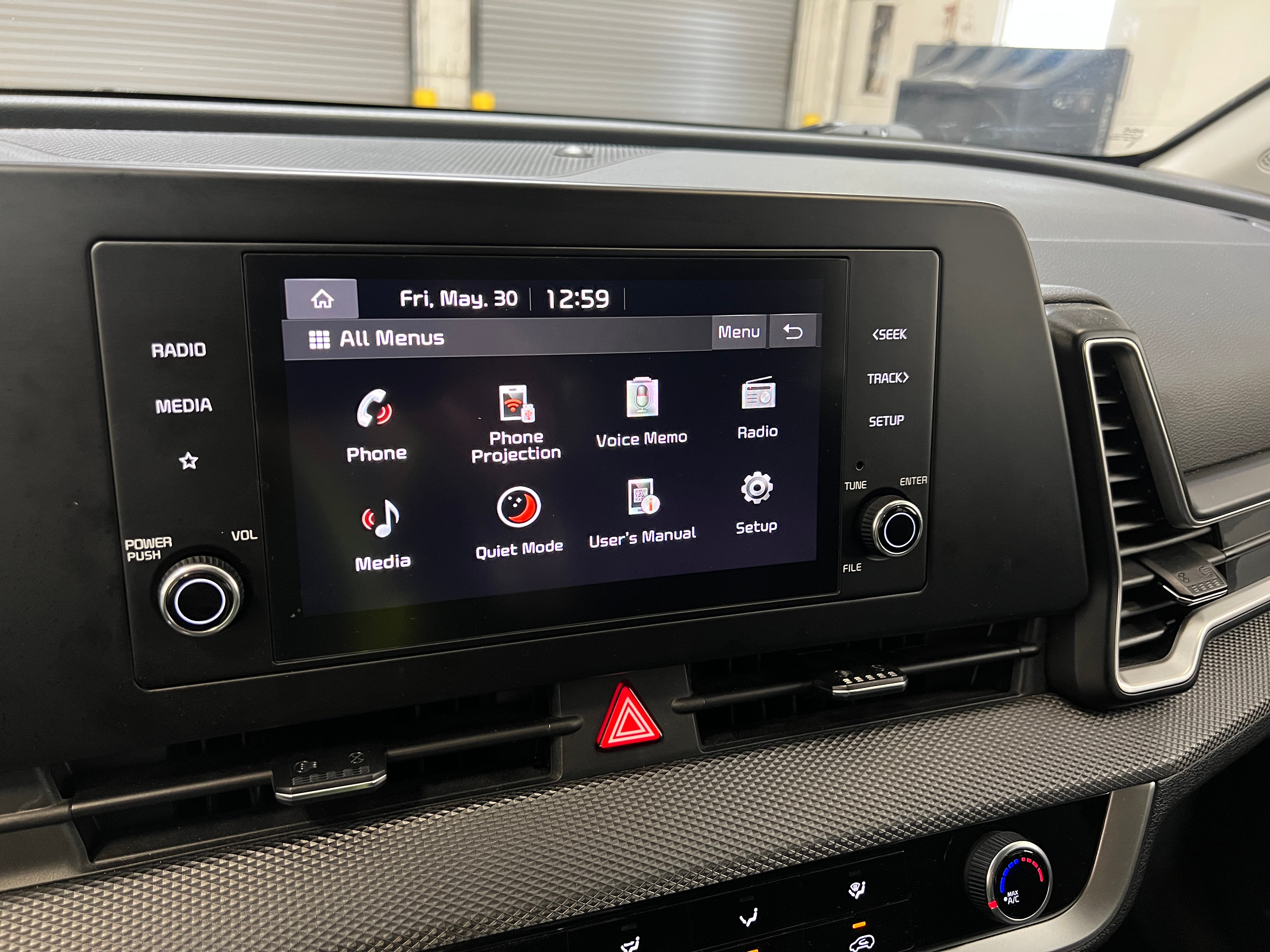 2024 Kia Sportage LX 4