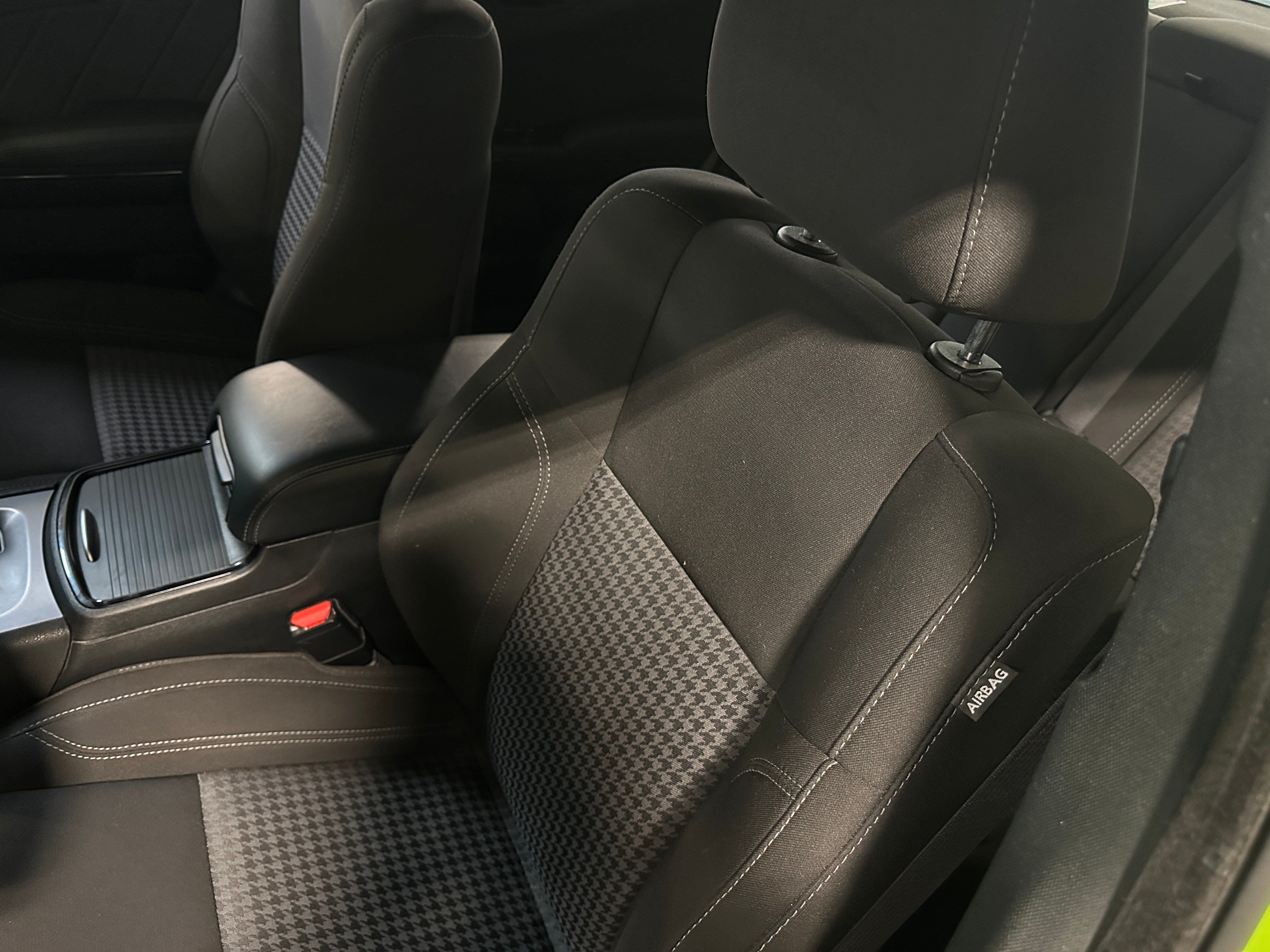 2023 Dodge Charger SXT 2