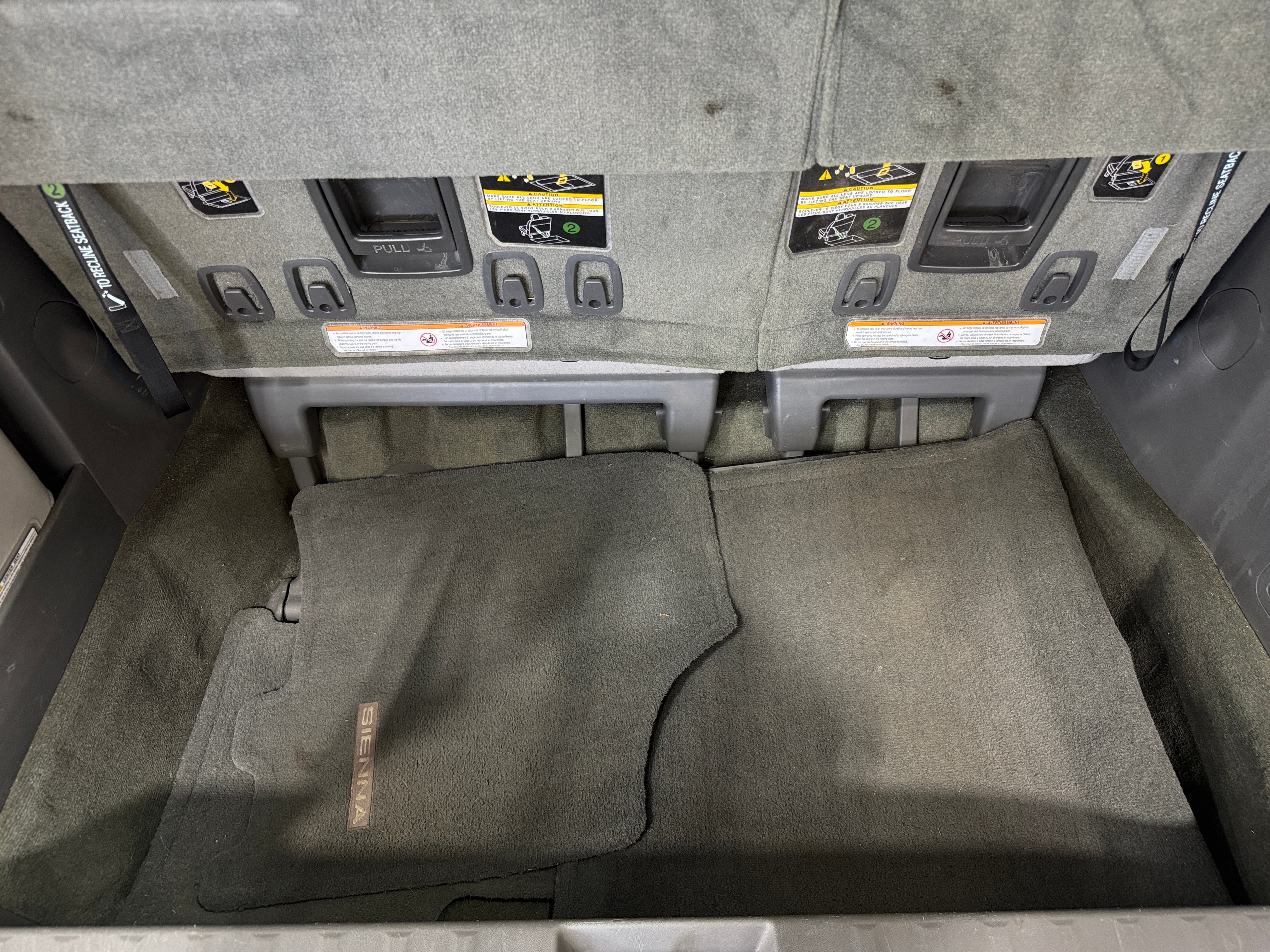 2015 Toyota Sienna XLE 6