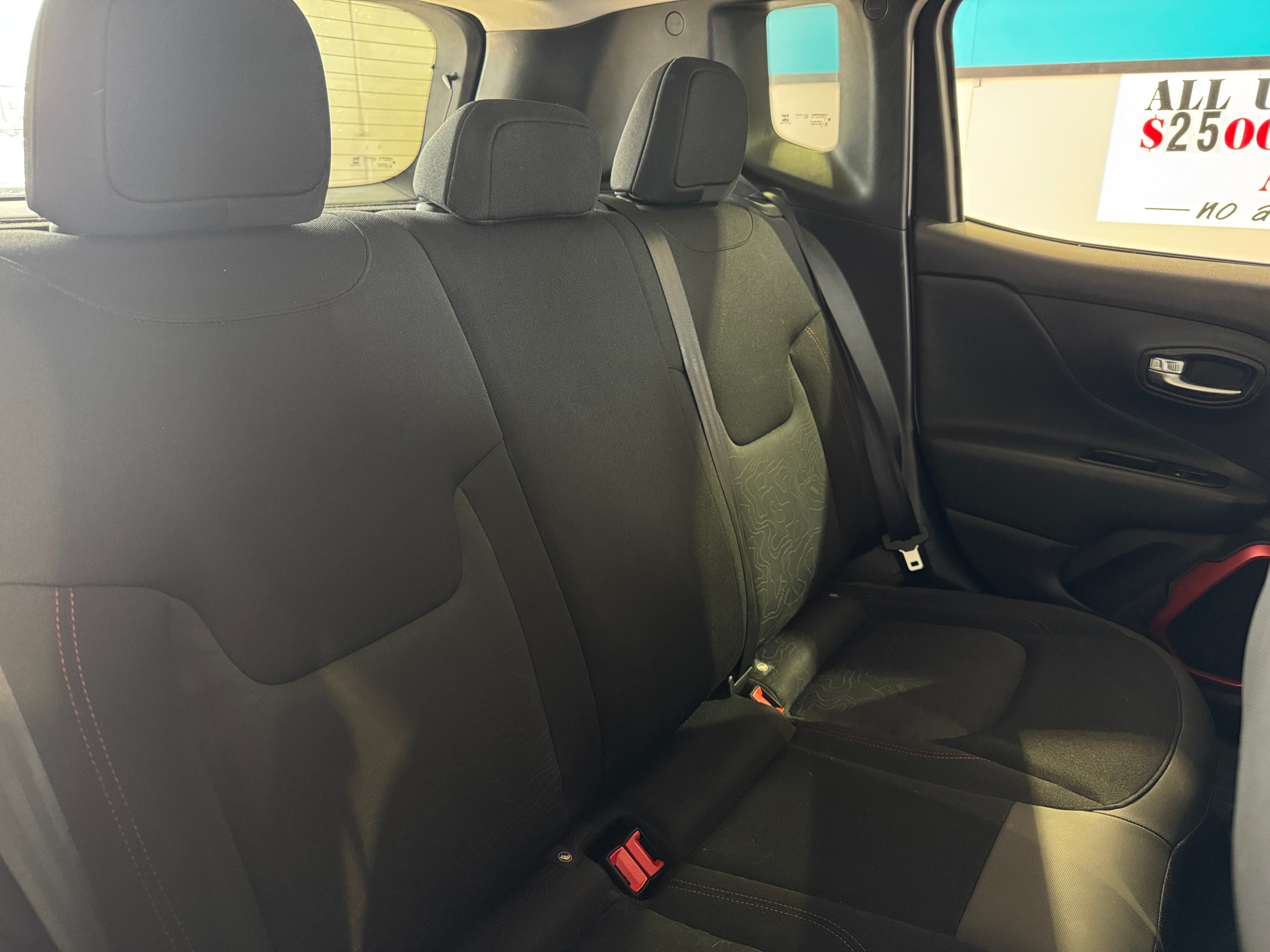 2019 Jeep Renegade Trailhawk 6