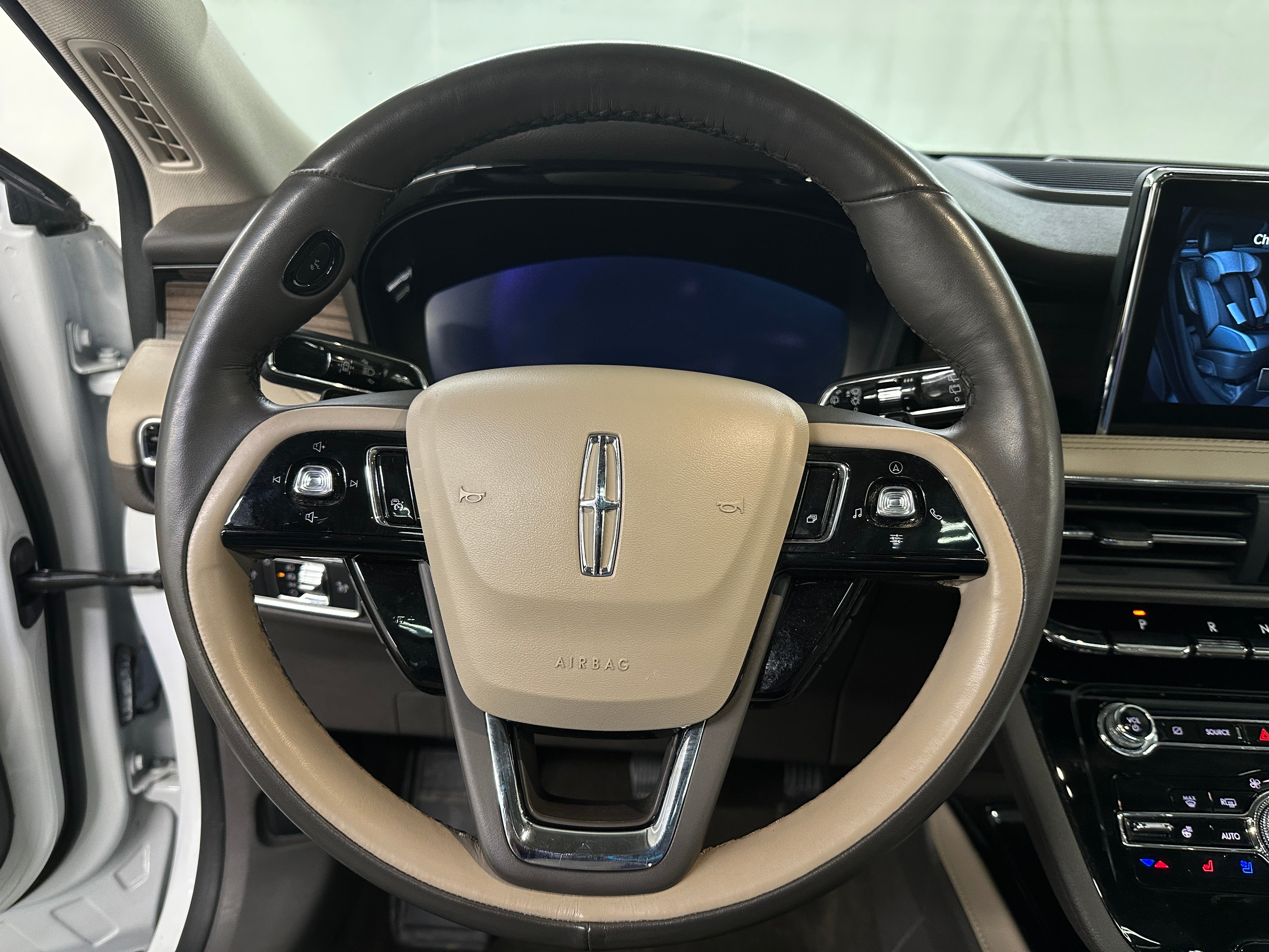 2022 Lincoln Corsair Reserve 4
