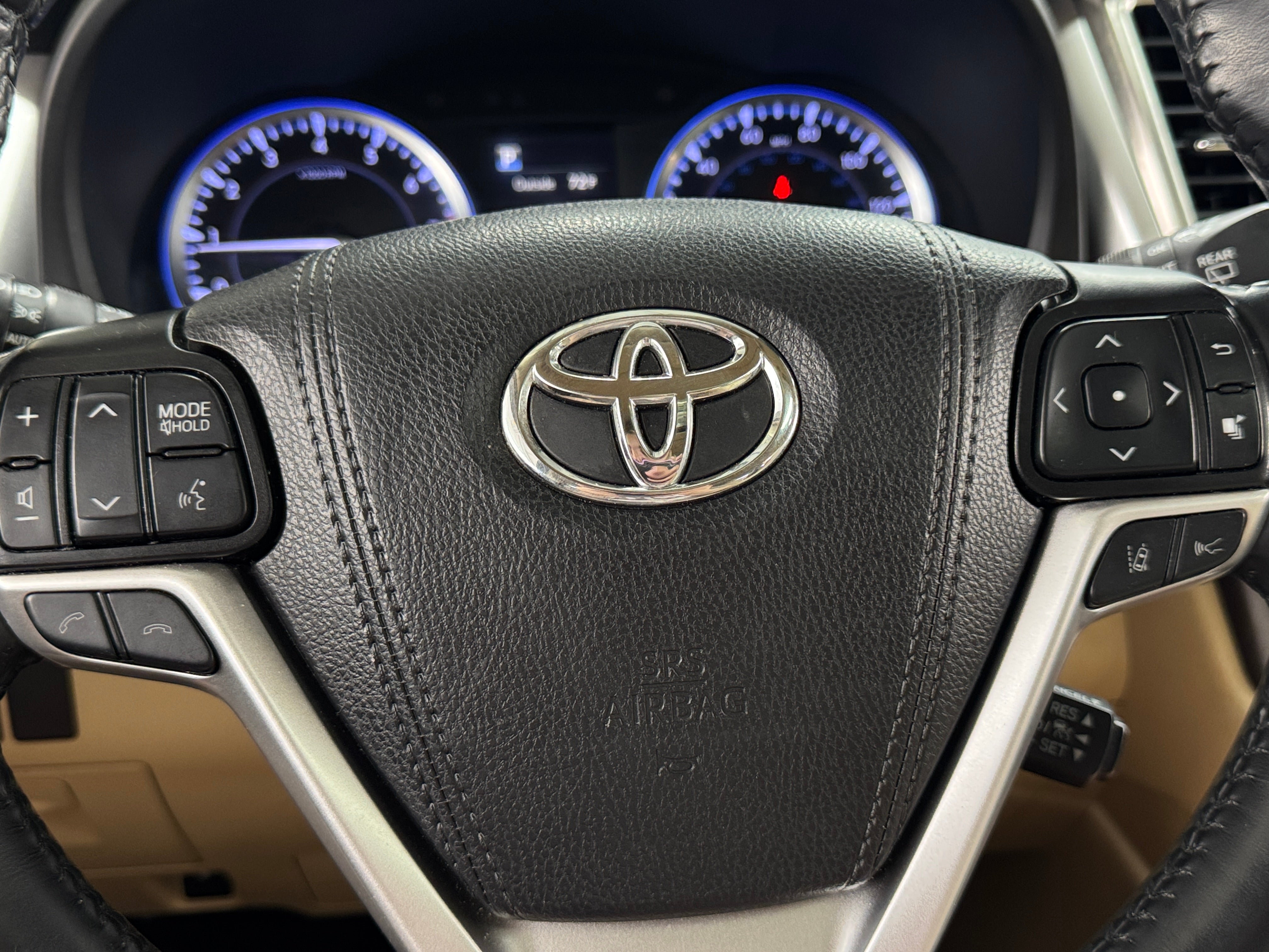 2019 Toyota Highlander Limited 4