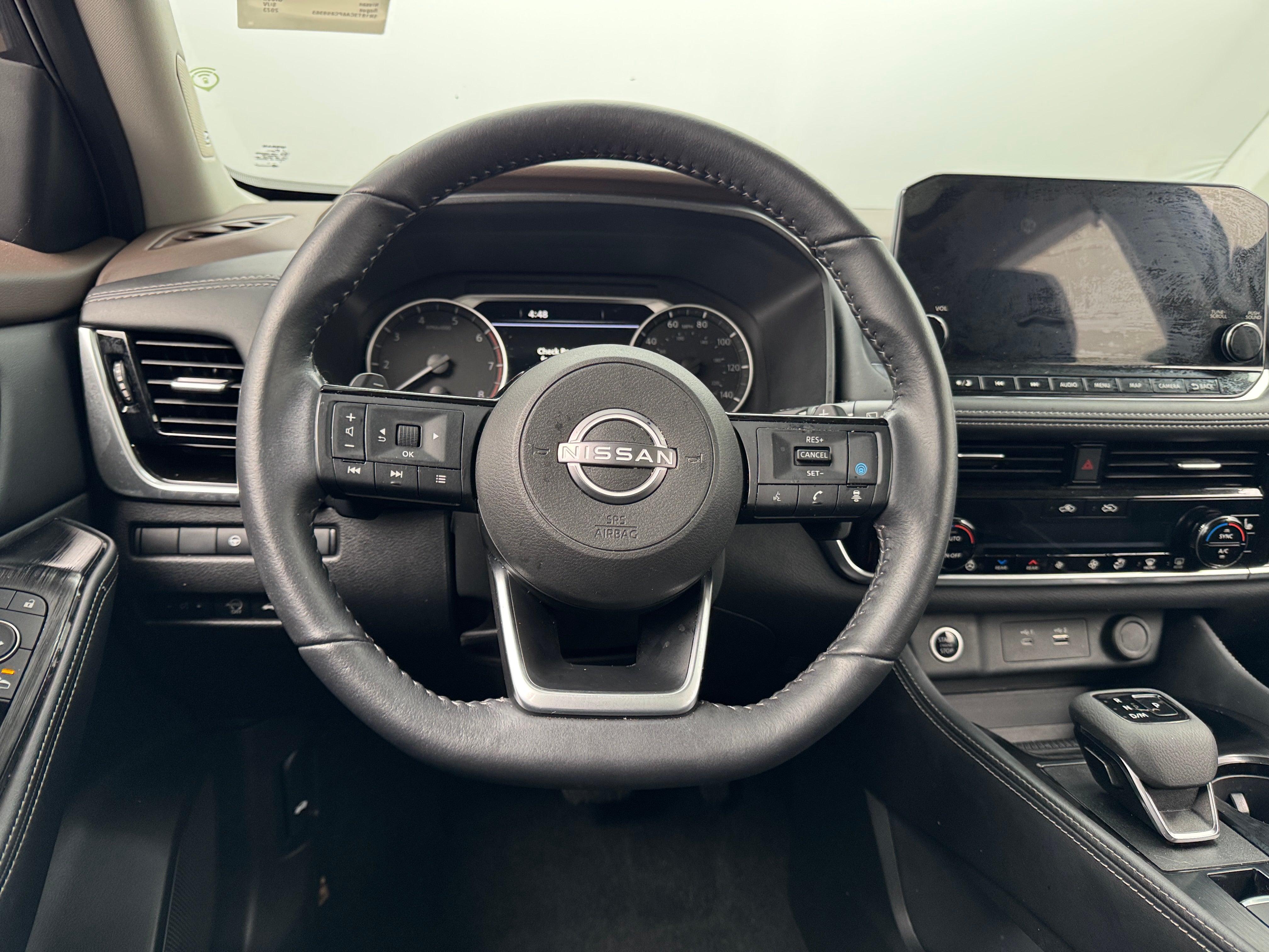 2023 Nissan Rogue SL 4
