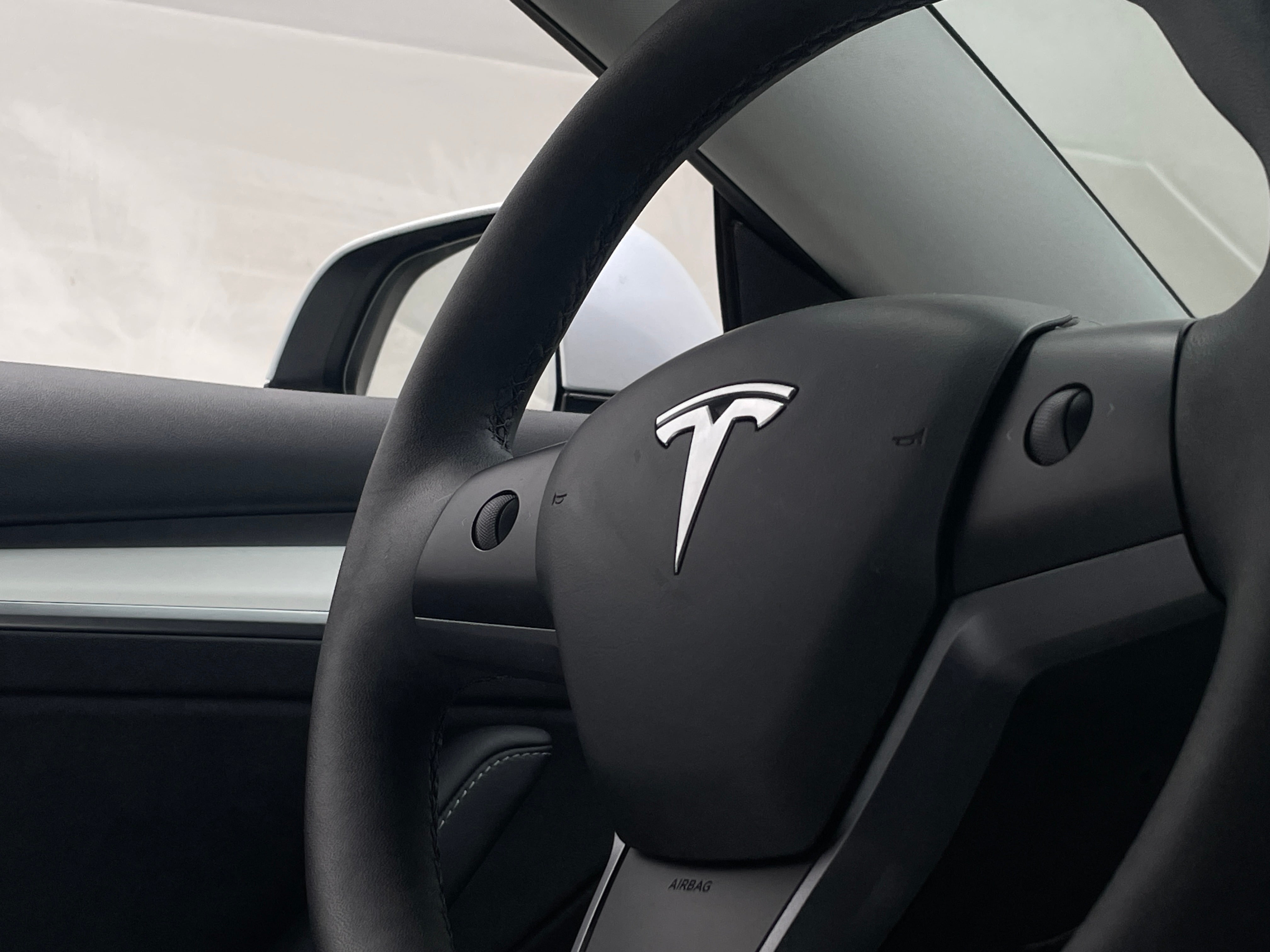 2022 Tesla Model 3 Long Range 3