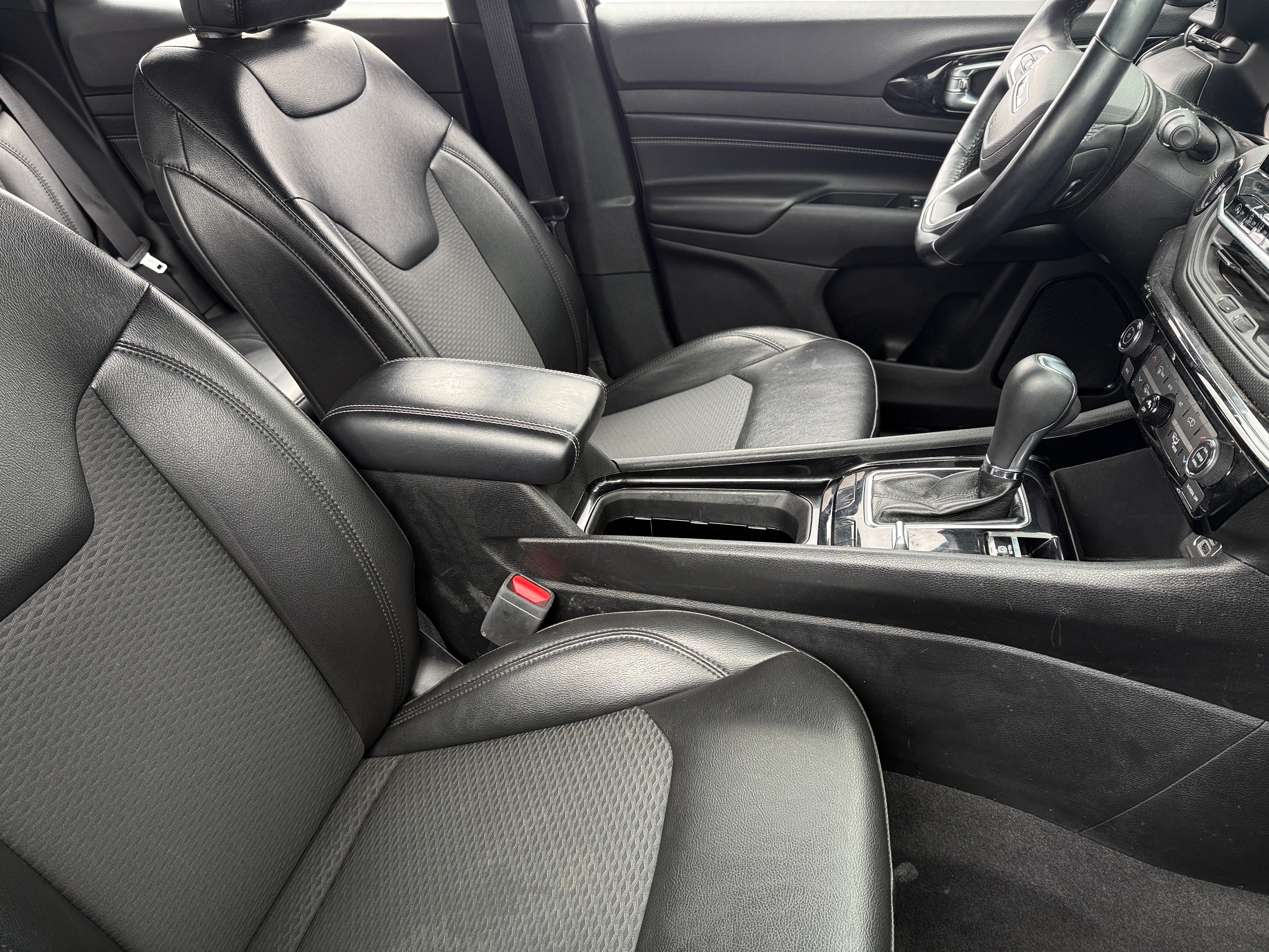 2022 Jeep Compass Altitude 2