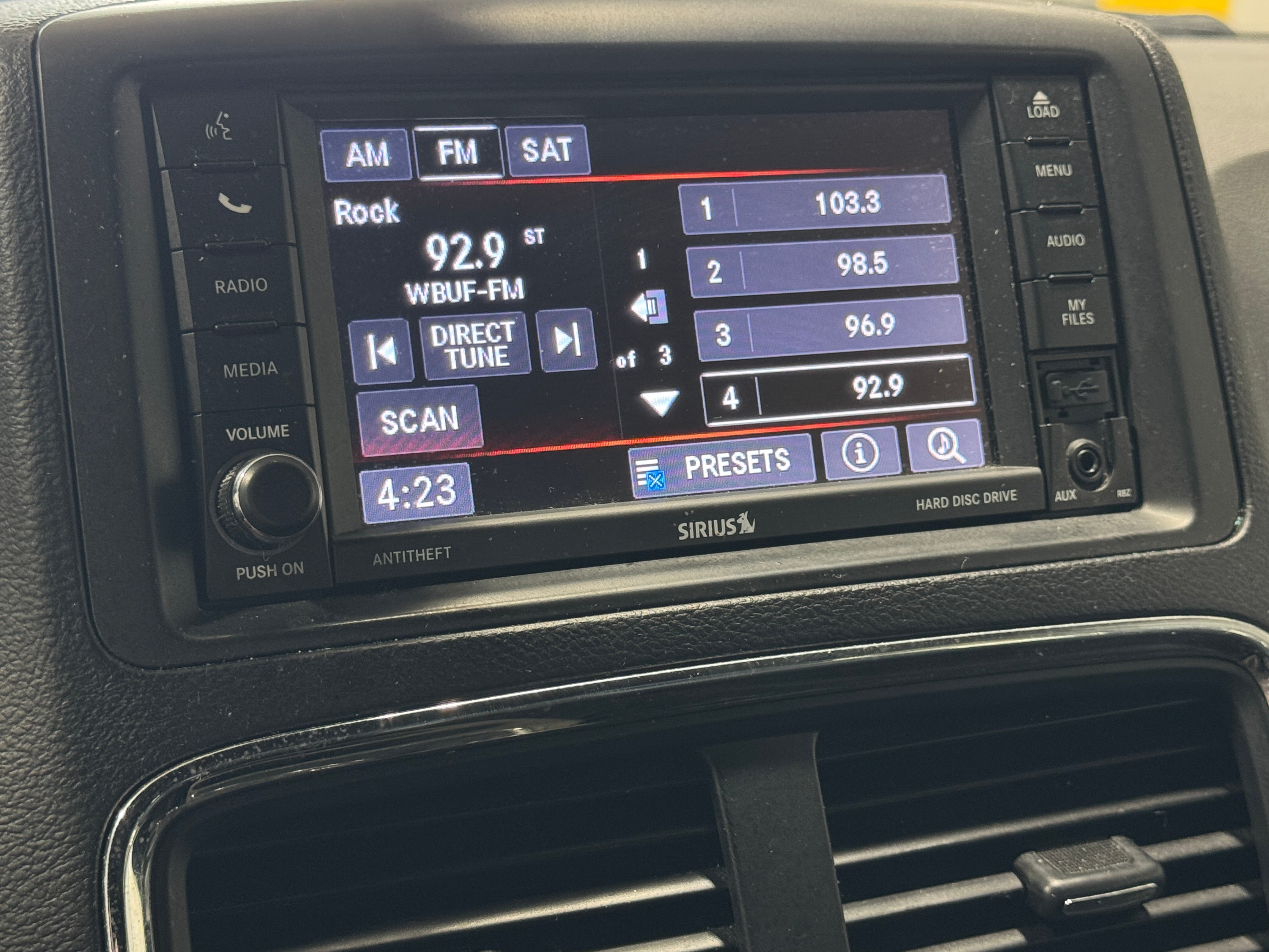 2020 Dodge Grand Caravan SXT 3