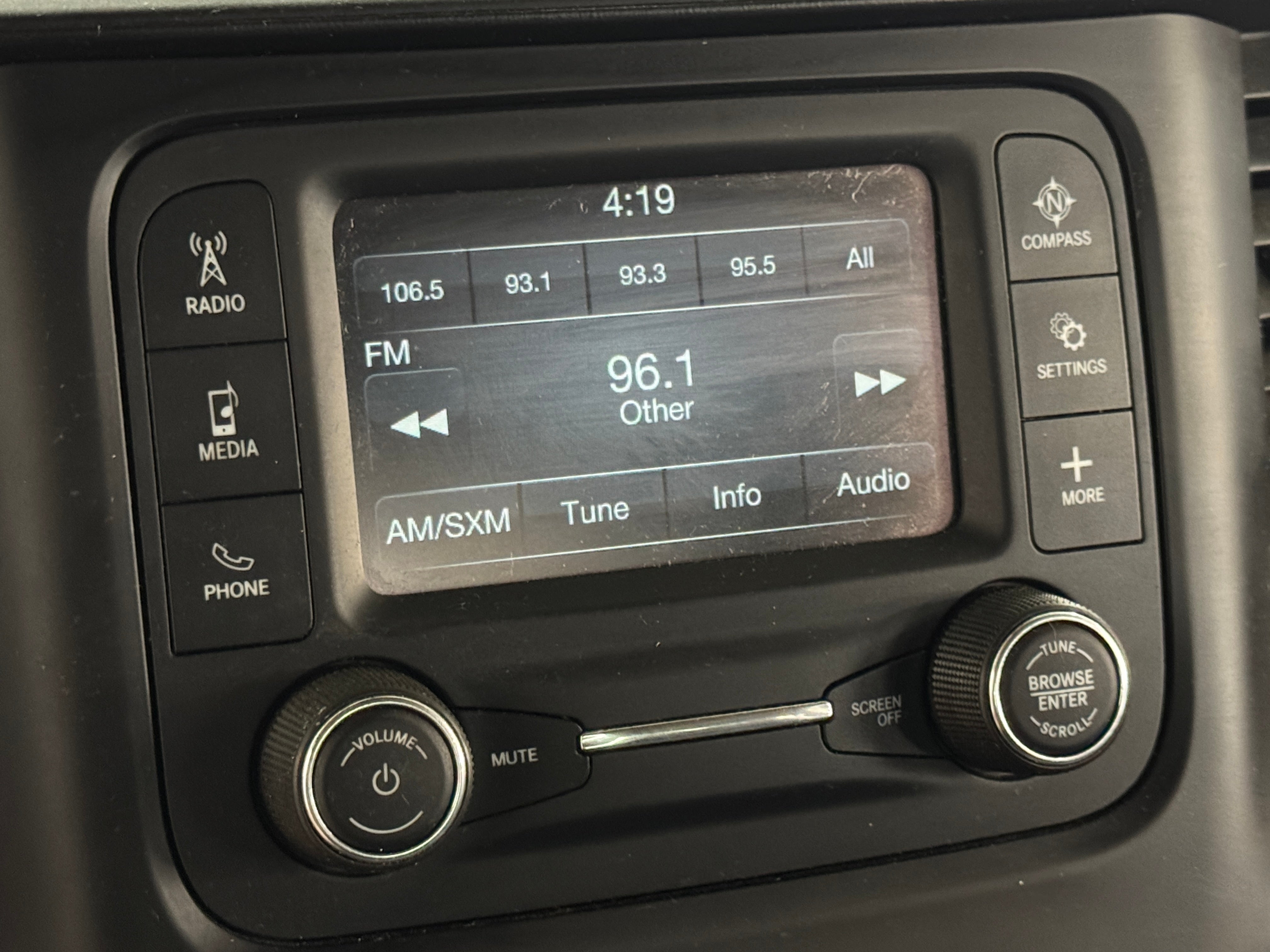 2019 RAM 1500 Tradesman 3