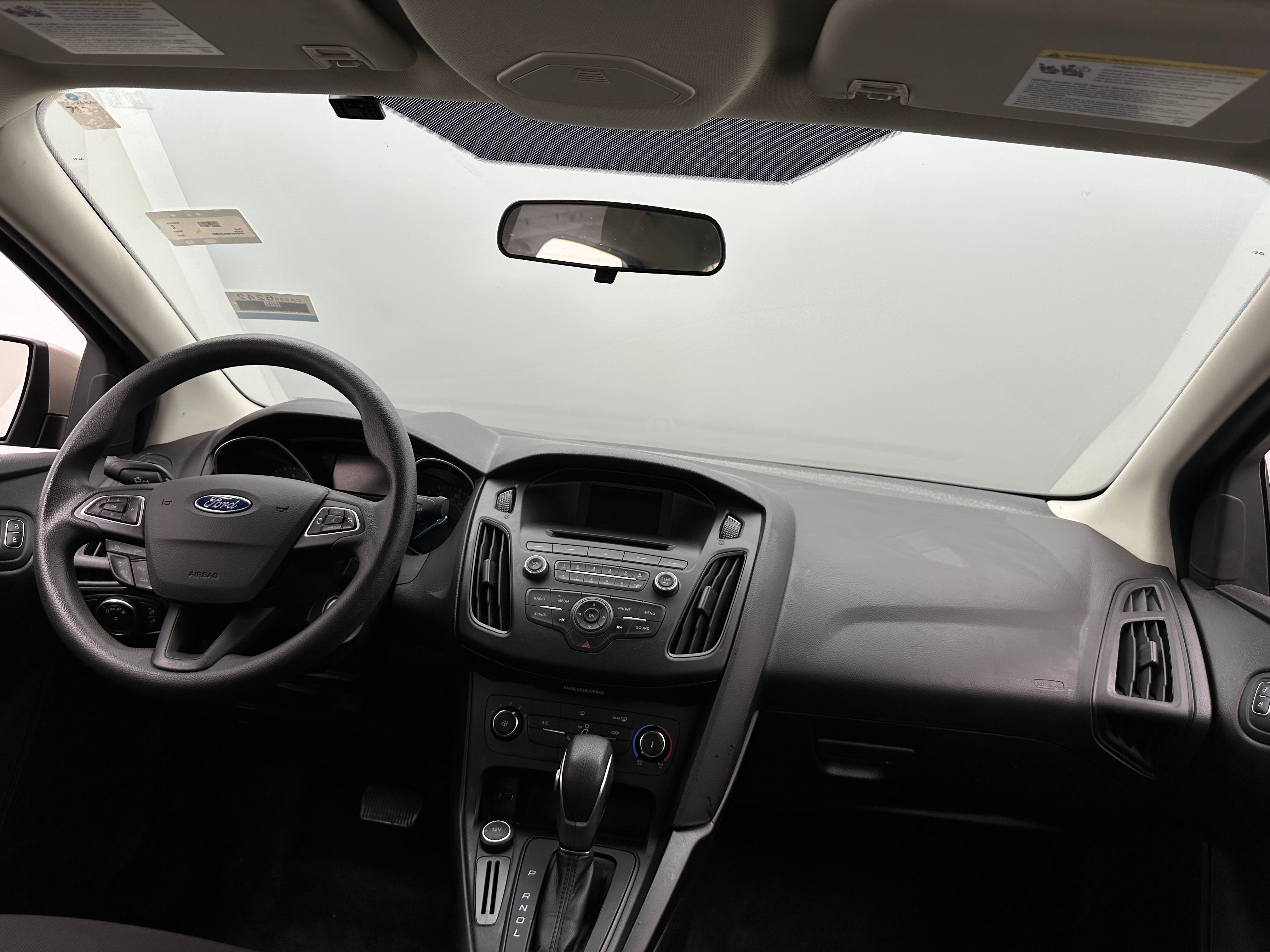 2017 Ford Focus SE 3